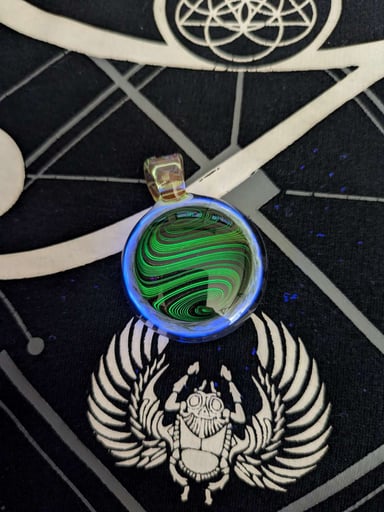 Preview pic of Uv money pendant