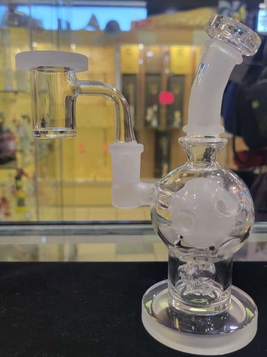 Preview pic of Bear Quartz Globe Rig