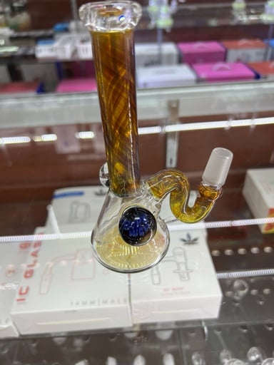 Preview pic of 2015 Augy glass 11 years old glass no cracks or chips
