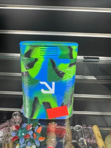 Preview pic of Eyce solo dugout 6