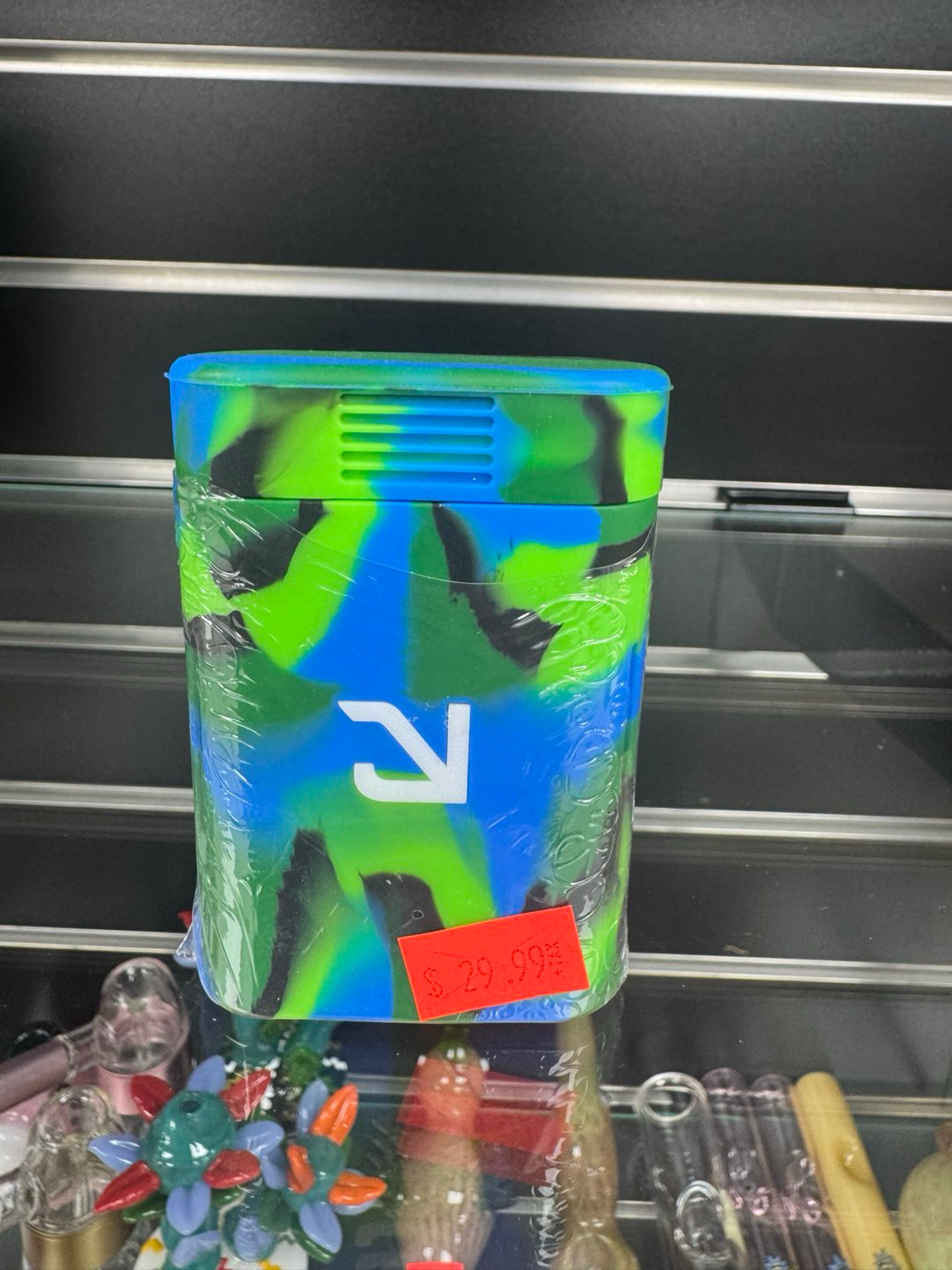 Preview pic of Eyce solo dugout 6