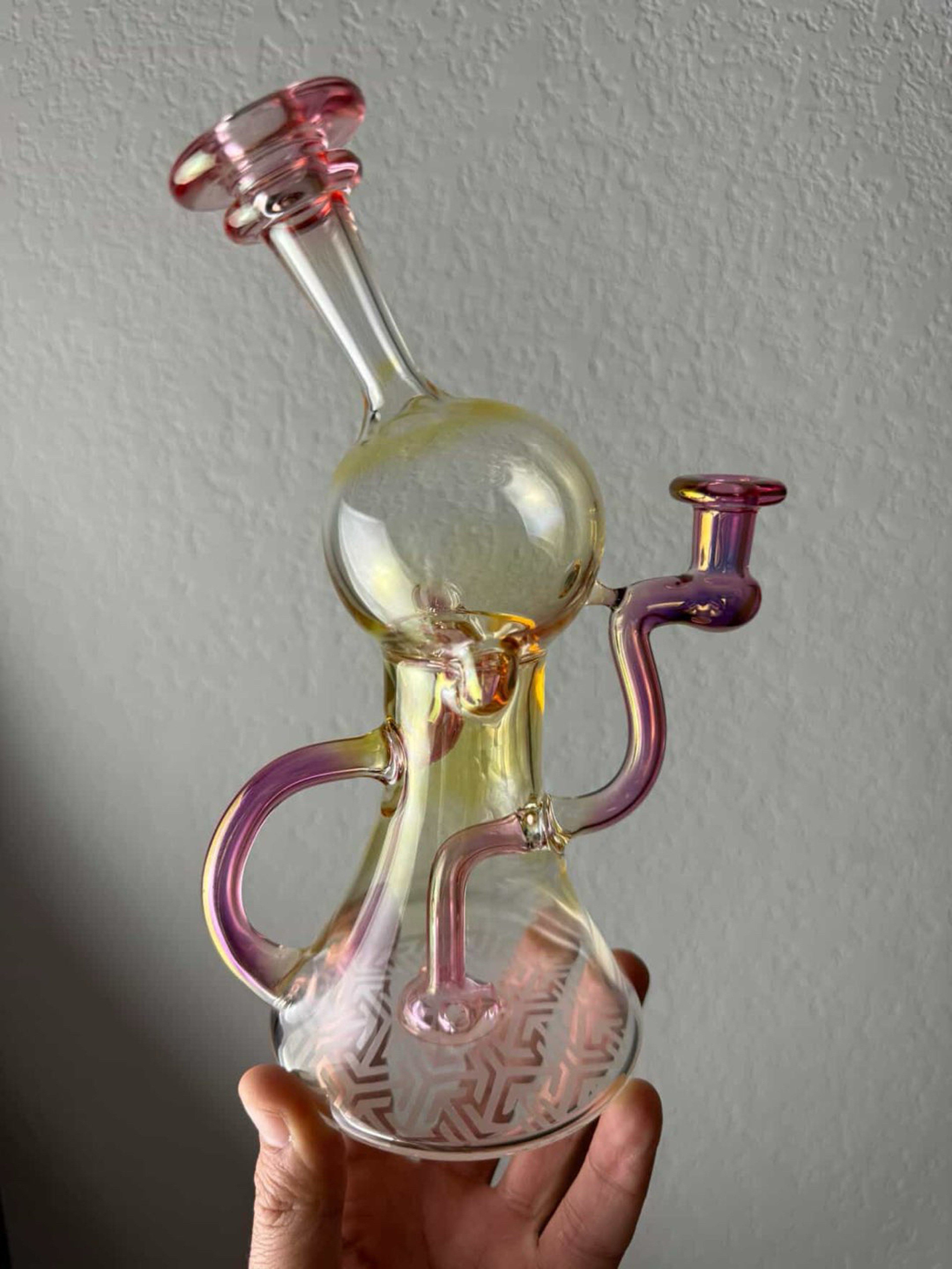 Preview pic of Kage glass fumed recycler