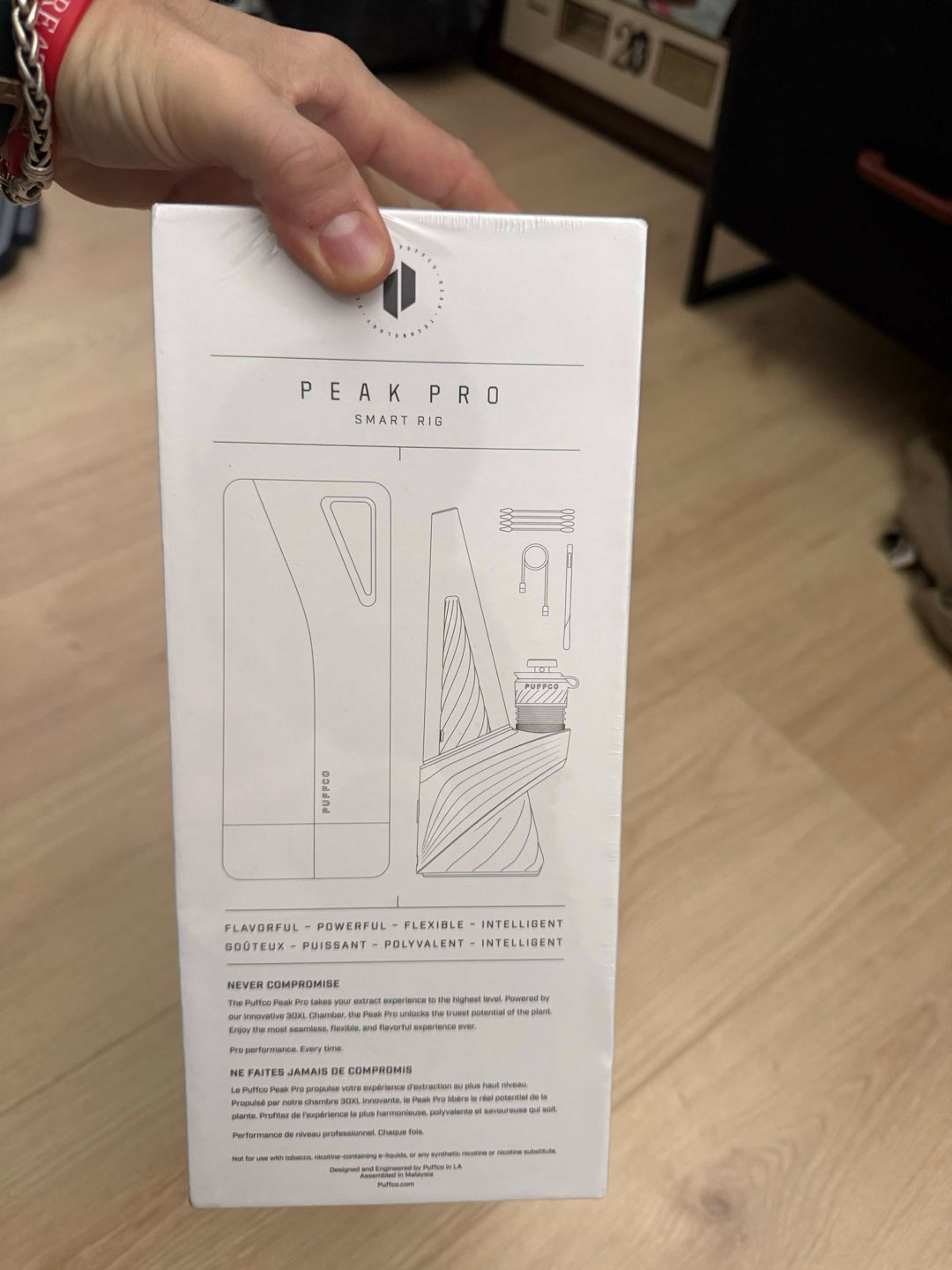 Preview pic of Puffco Peak Pro 3DXL hot knife travel glass bundle