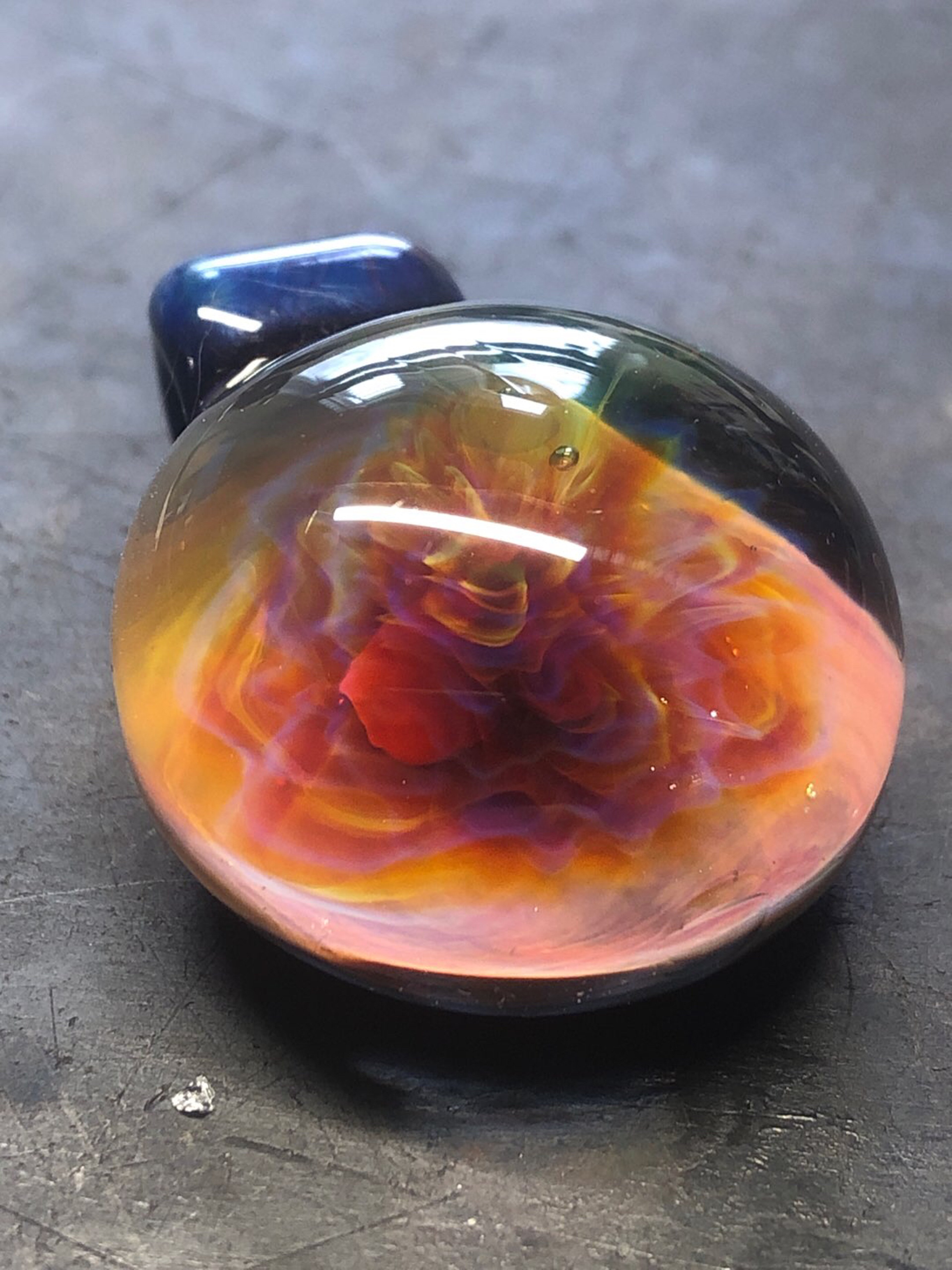 Sliver fume pendent image 0