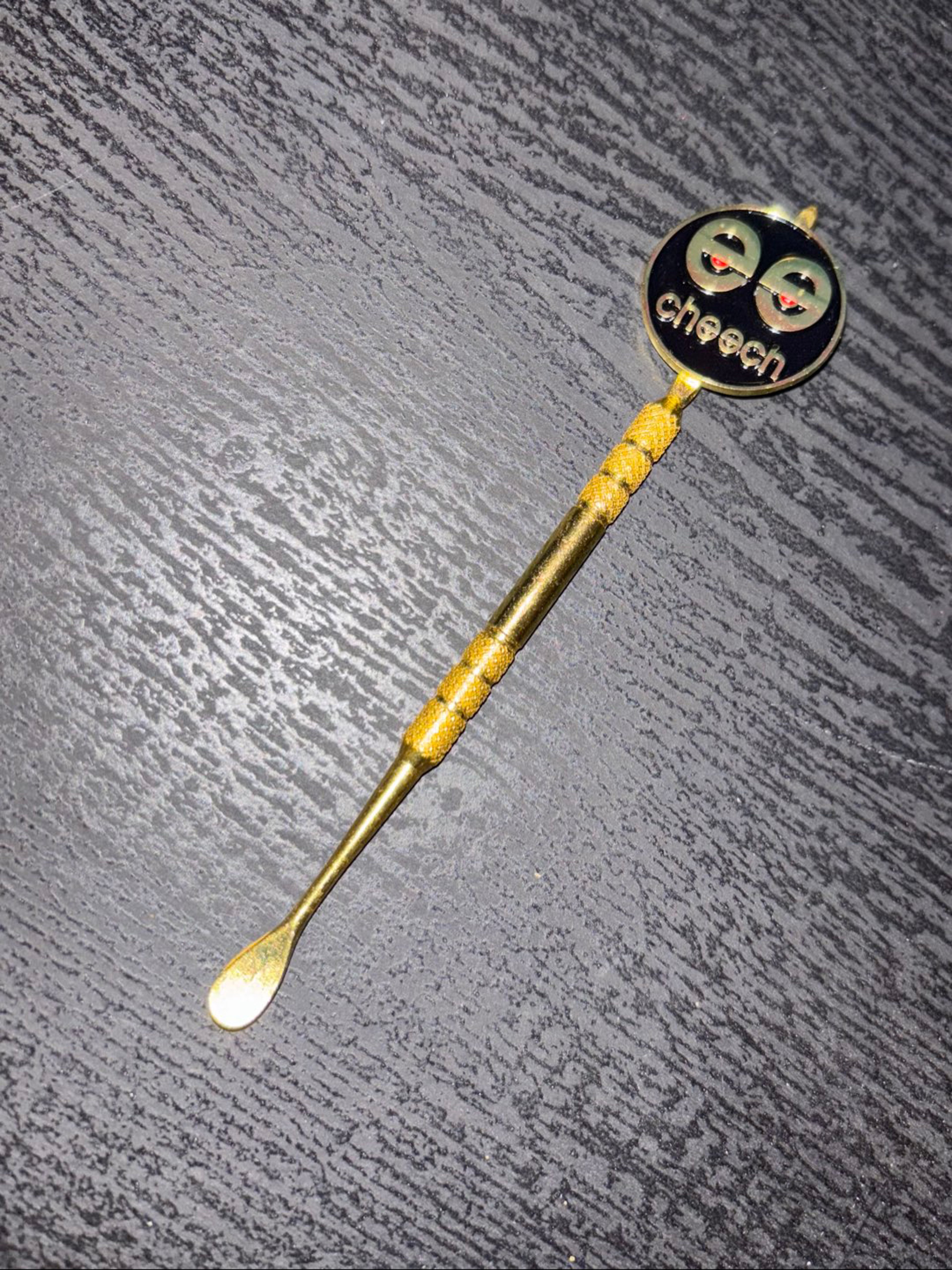 Preview pic of CHEECH GOLD PICK