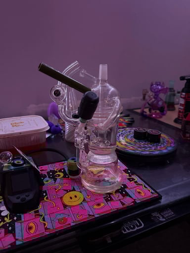 Preview pic of Hitman Dabuccino Tourch Tube