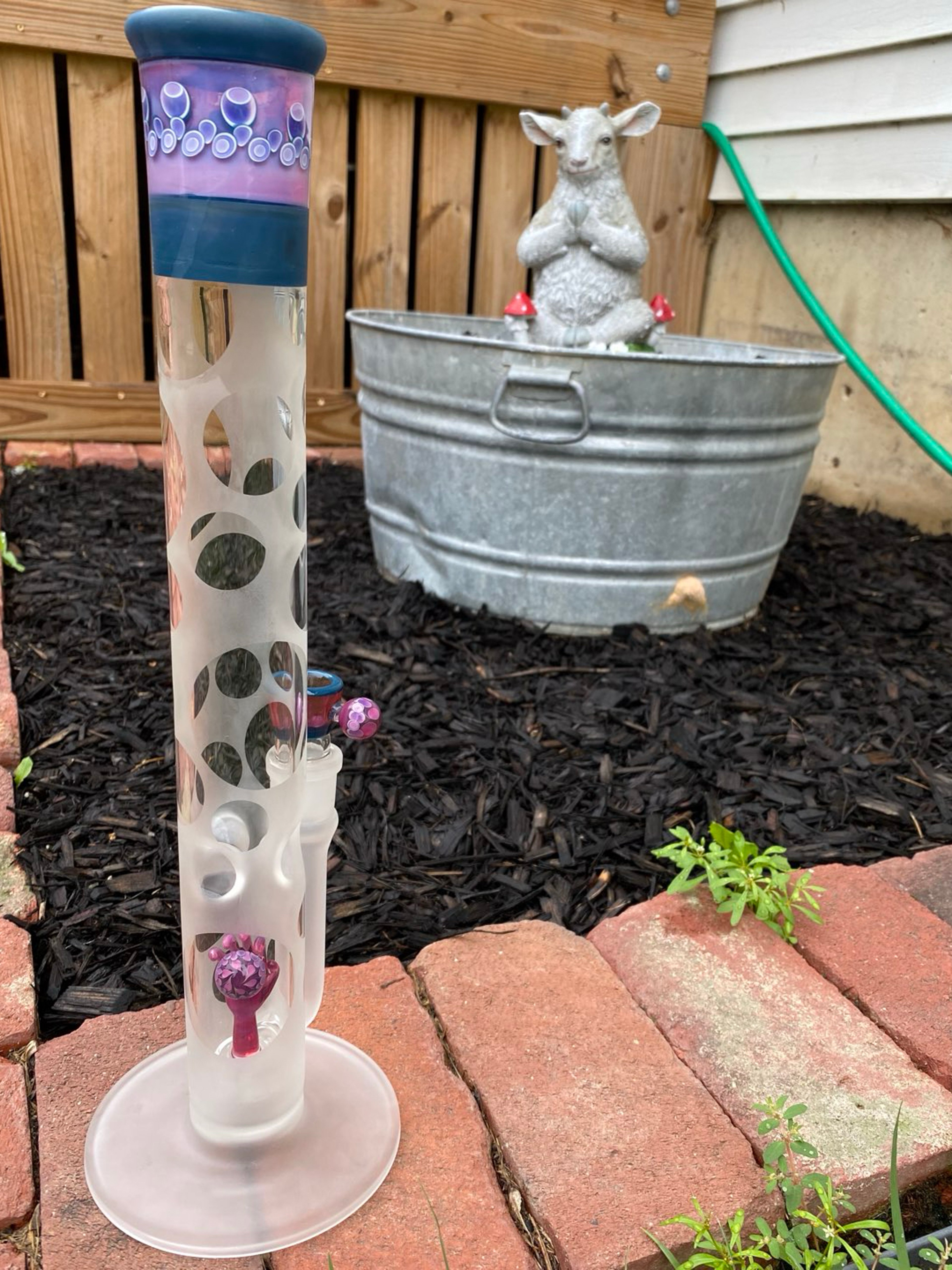 Preview pic of Oddball Toob