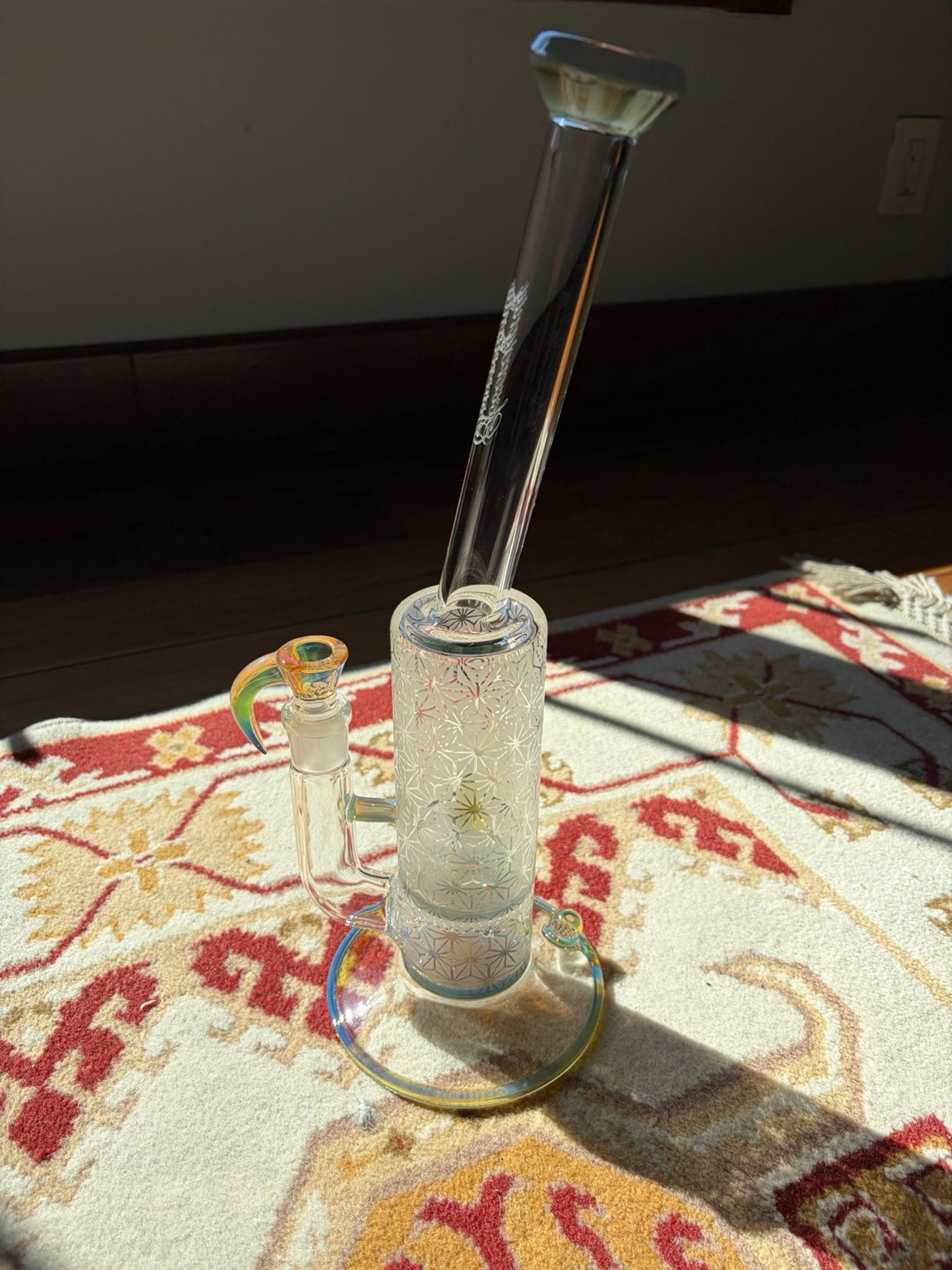 Sovereignty Glass Bent Neck image 0