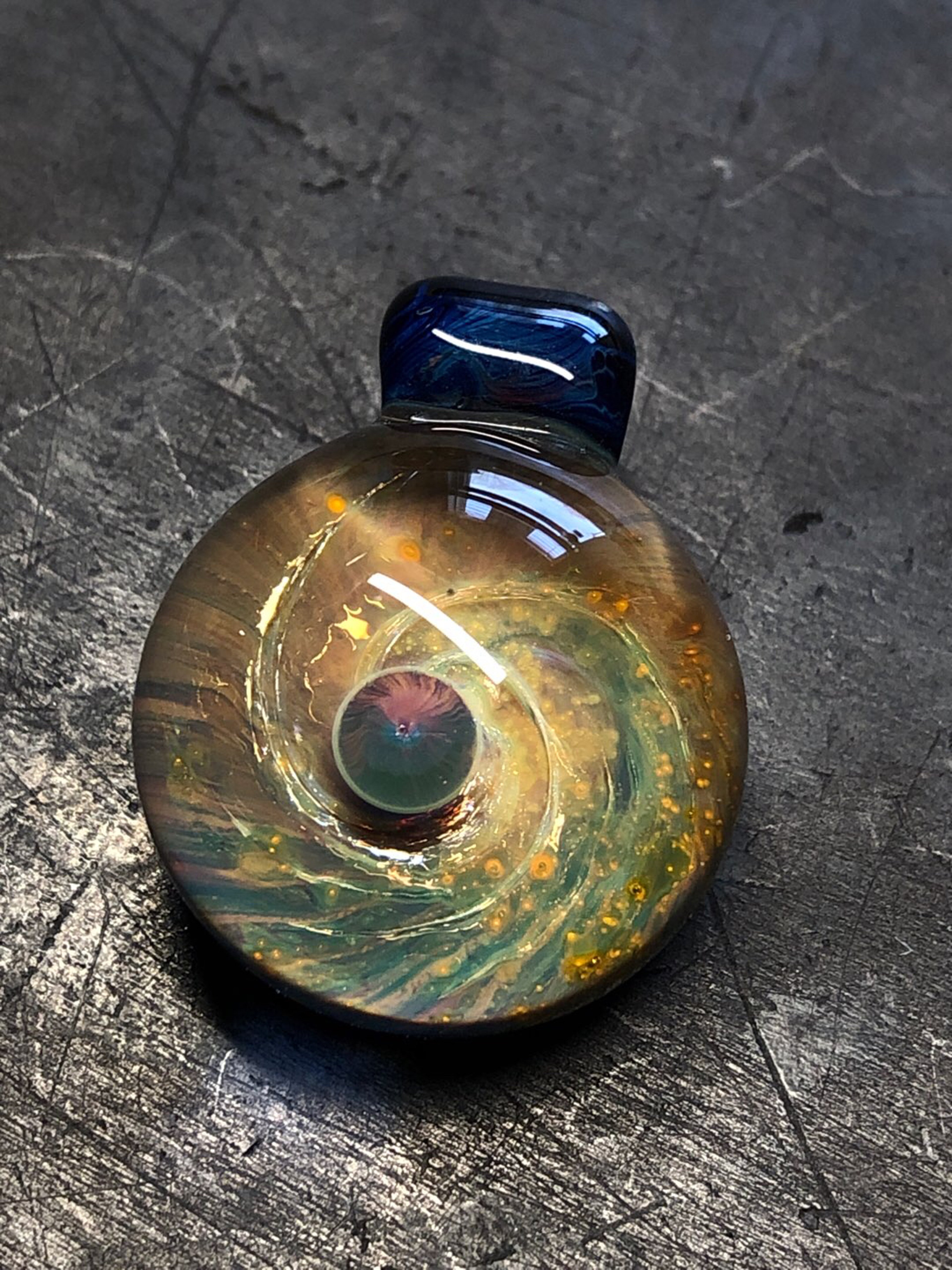 Preview pic of Floating planet pendent