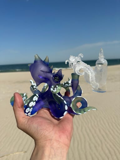 Preview pic of 1 of 1 Mako Glass