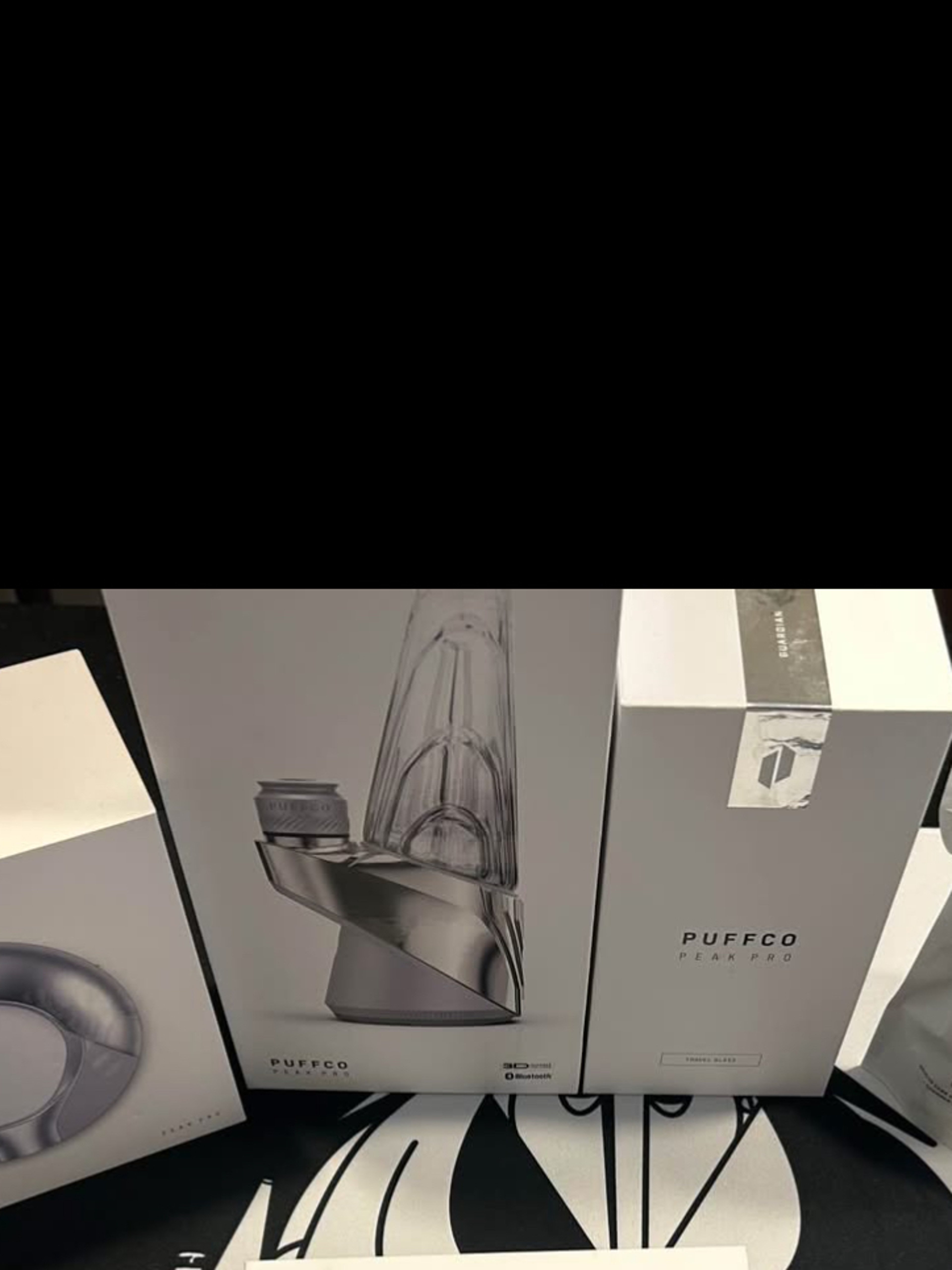 Preview pic of Puffco peak pro guardian edition