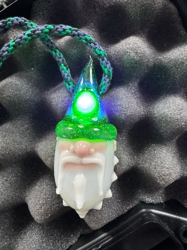 Preview pic of 🪄⚡️PHIL SIEGAL 🪄CRUSHED OPAL UV LG OPAL COIN 🧐🤯/HANDMADE HEMP NECKLACE !!