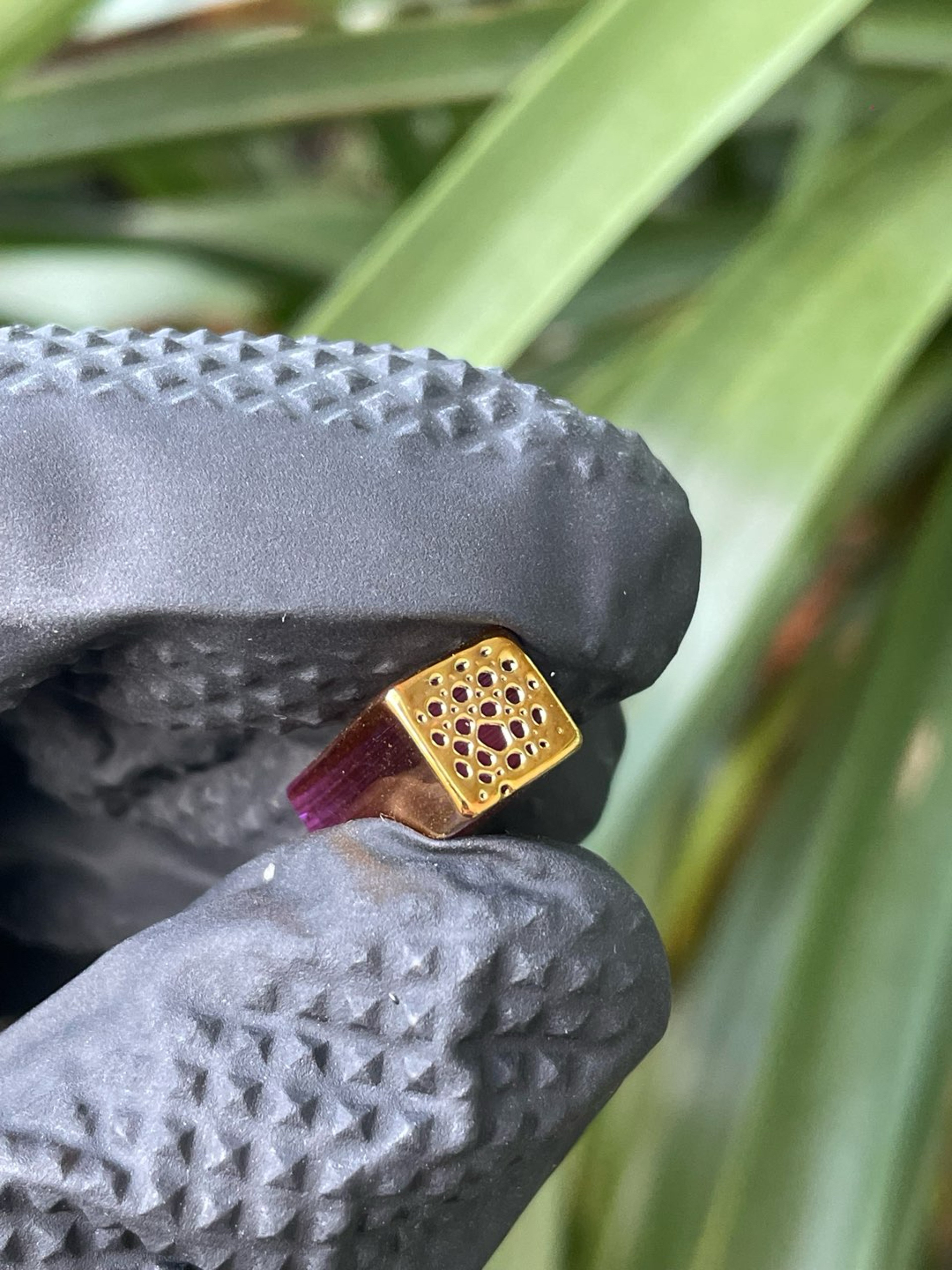 Preview pic of Small size square glass filter tip