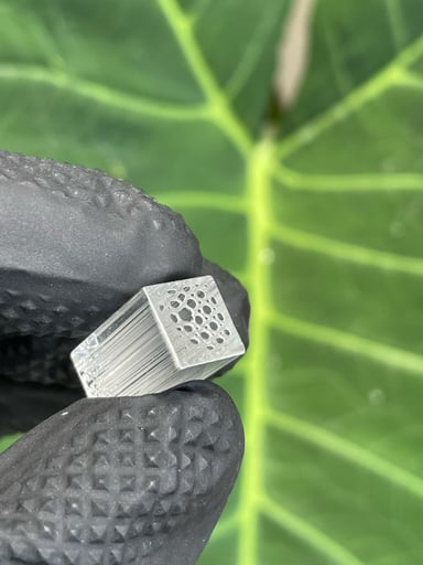 Preview pic of Large size clear square glass joint filter tip