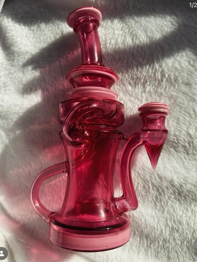 Preview pic of Siren apparatus gold ruby klein