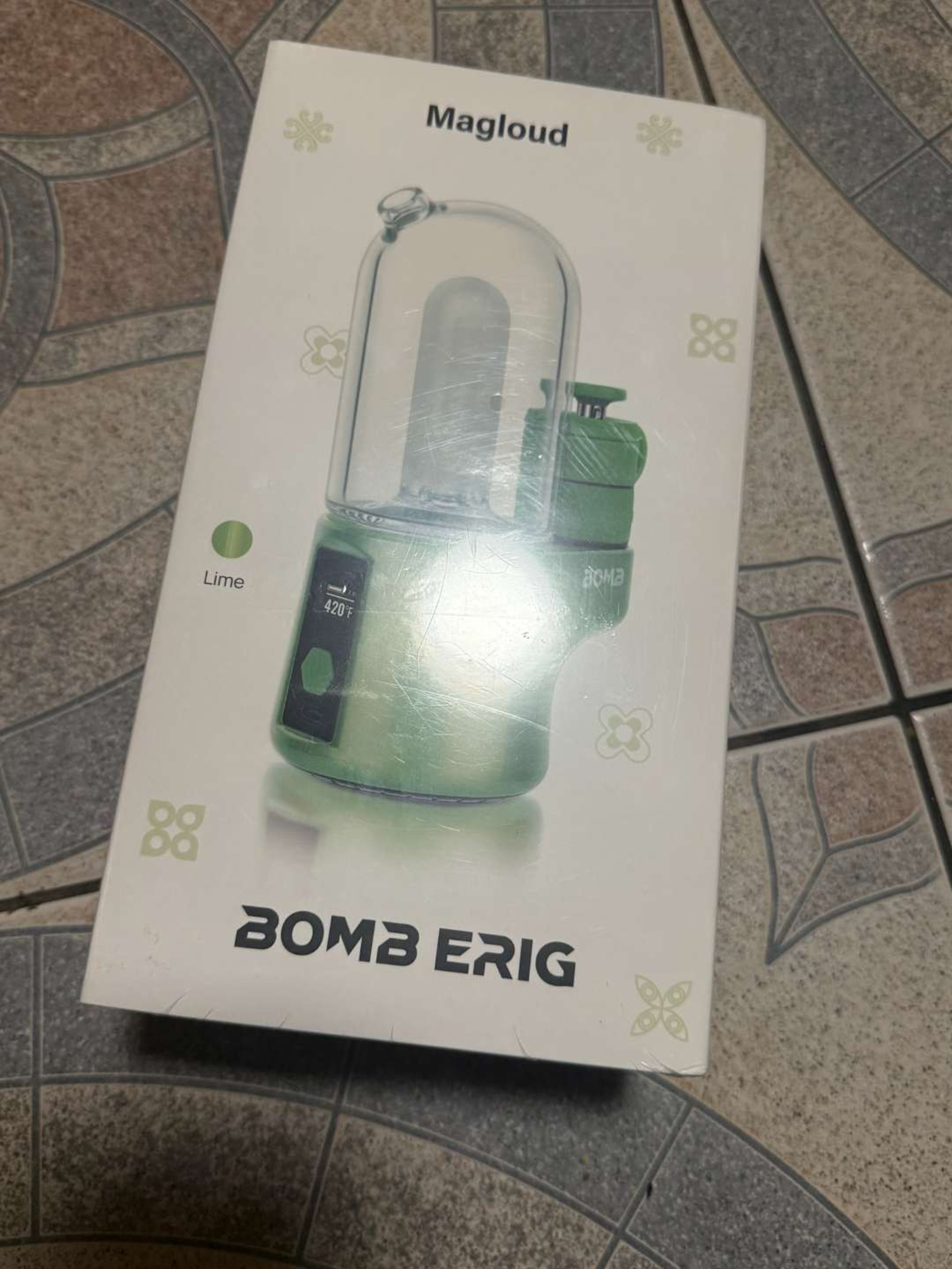 Preview pic of BOMB MAGCLOUD E RIG