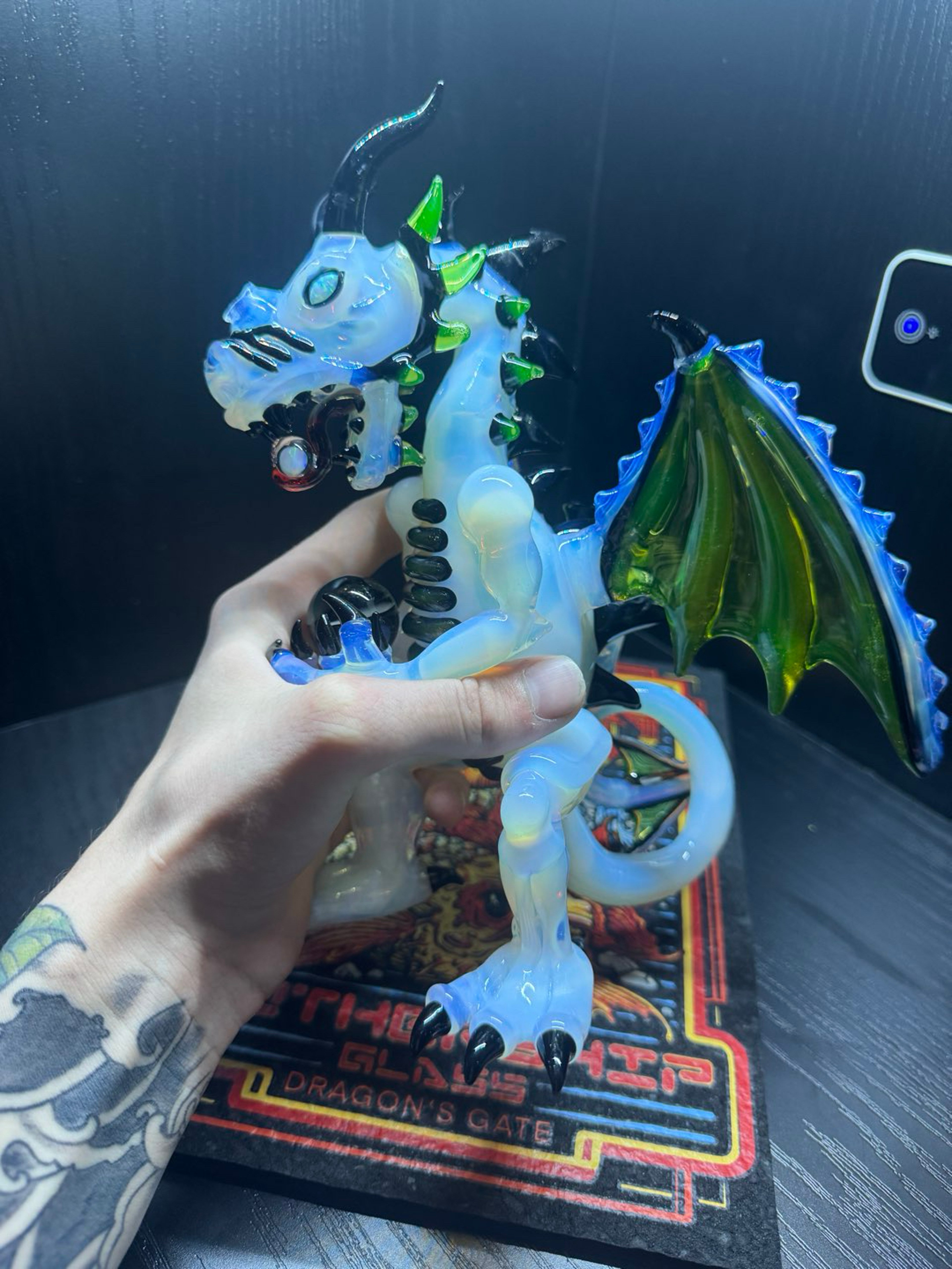 Preview pic of Mako Glass opal eater dragon