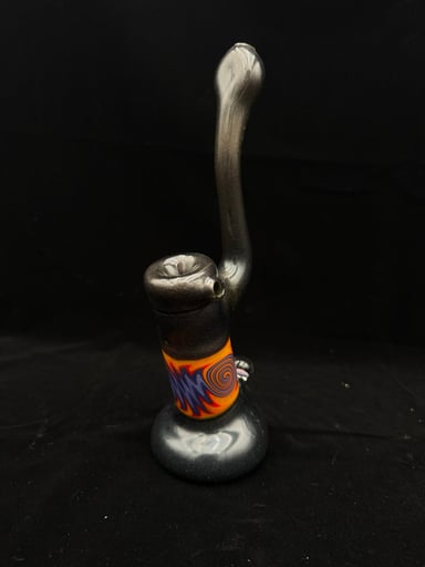 Preview pic of Mohawk Glass Bubbler