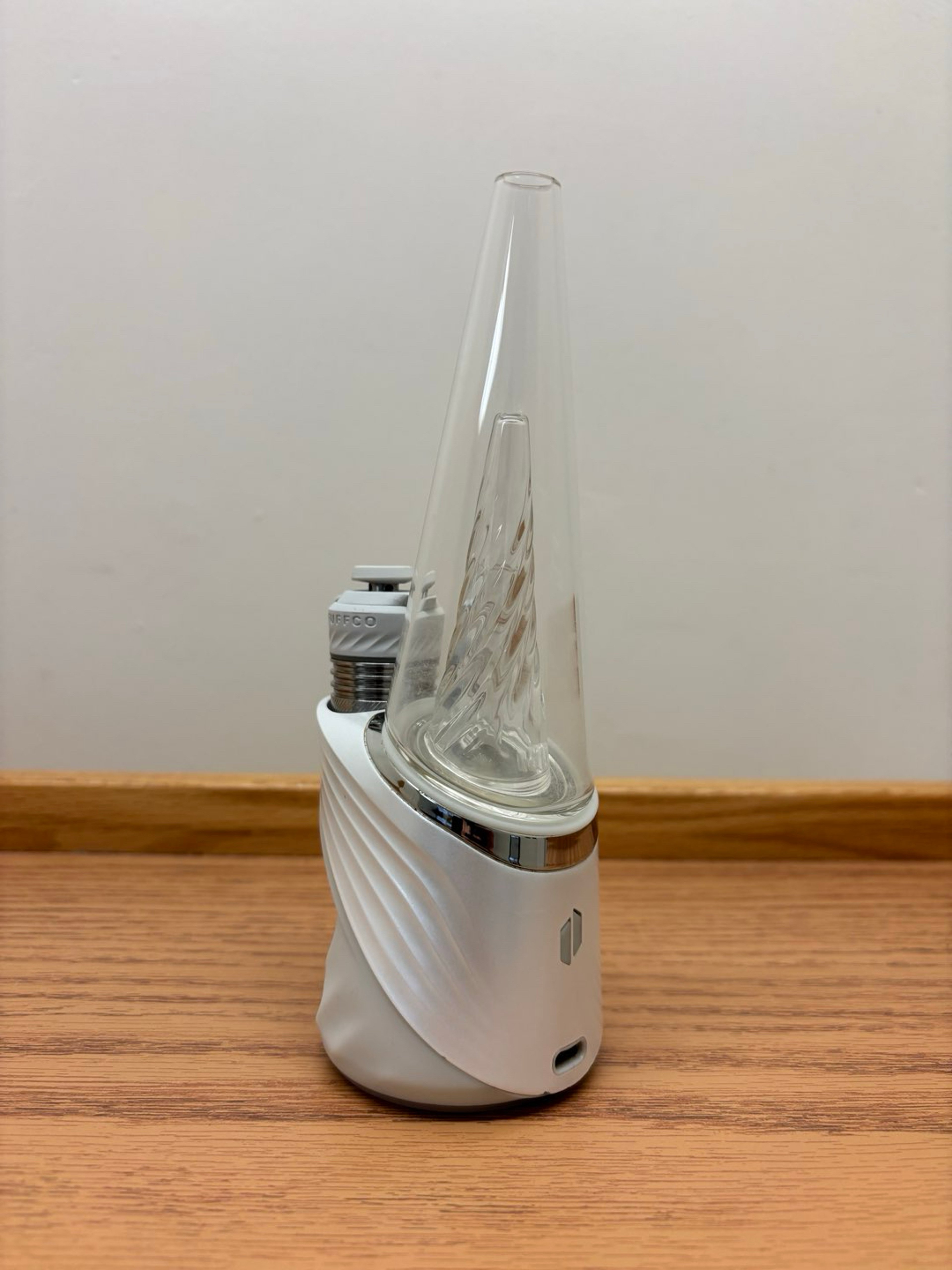 Preview pic of Puffco Peak Pro 3DXL White/Opal + Extras and box