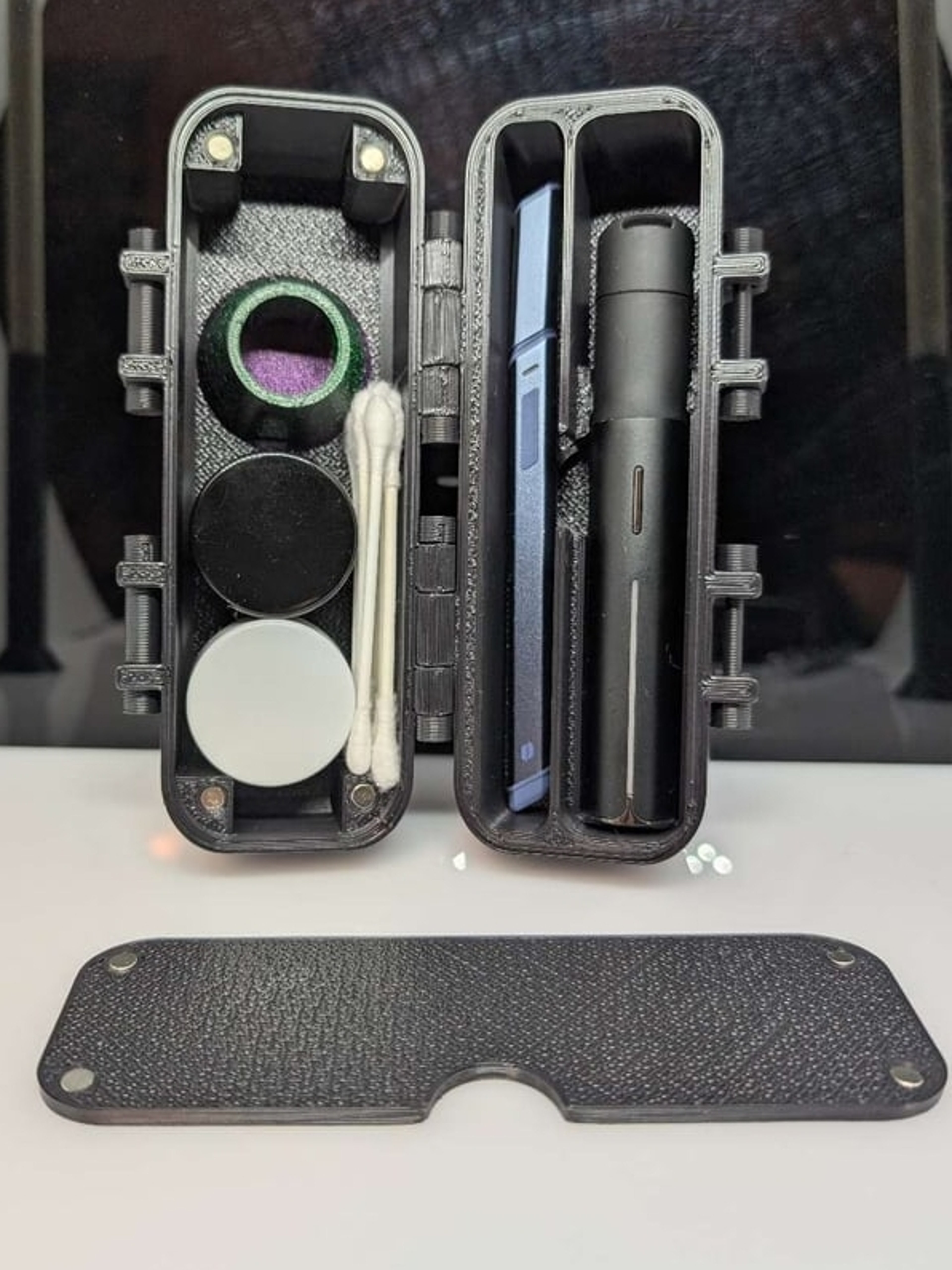 Preview pic of Mini Puffco Pivot Case V2