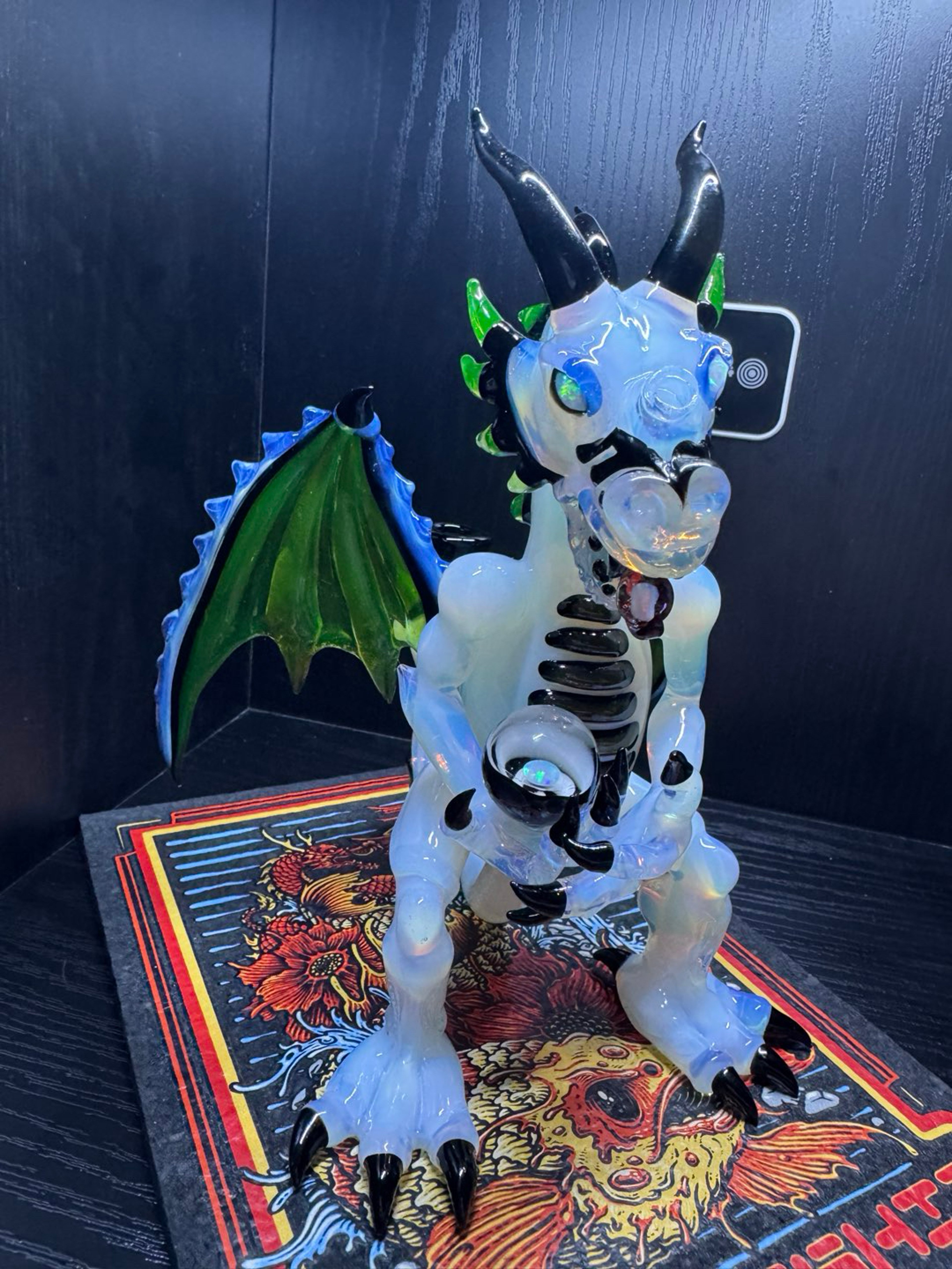Preview pic of Mako Glass opal eater dragon