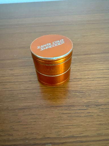 Preview pic of Santa Cruz Shredder