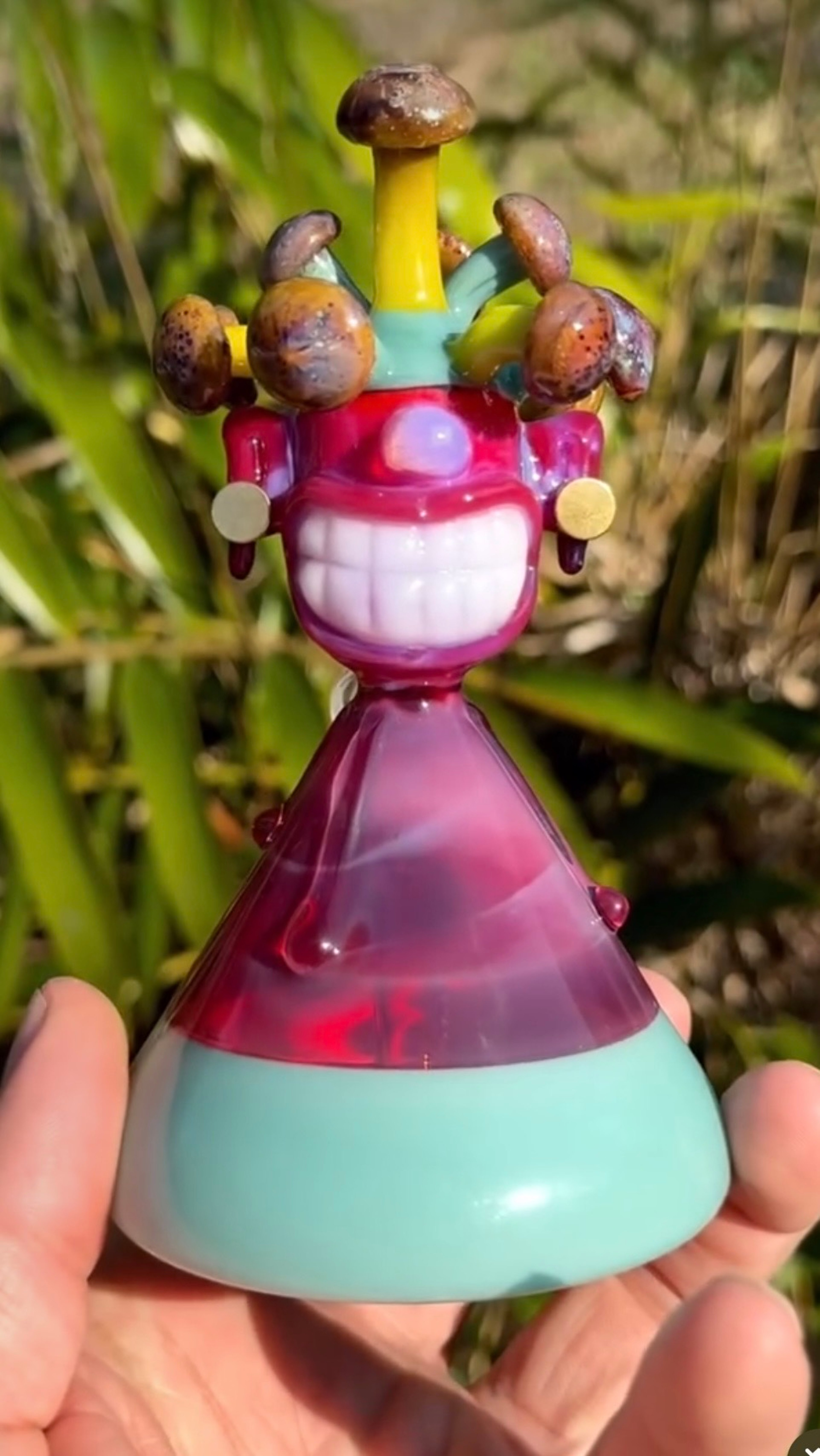 Preview pic of Ryder glass sculpted pierced ear melty mushy tripster rig