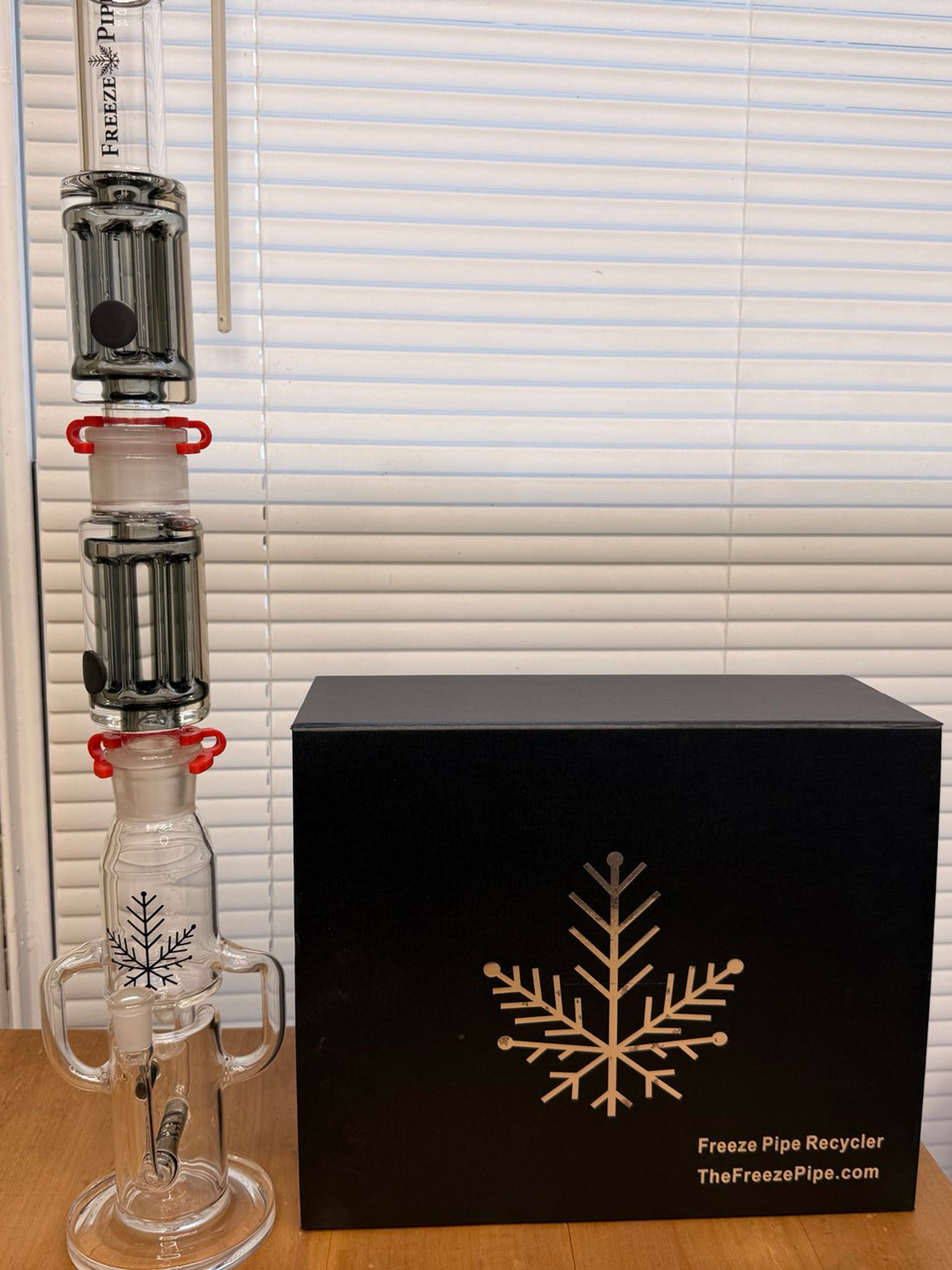 Preview pic of Freeze Pipe Recycler plus extra revolver middle glycerine coil