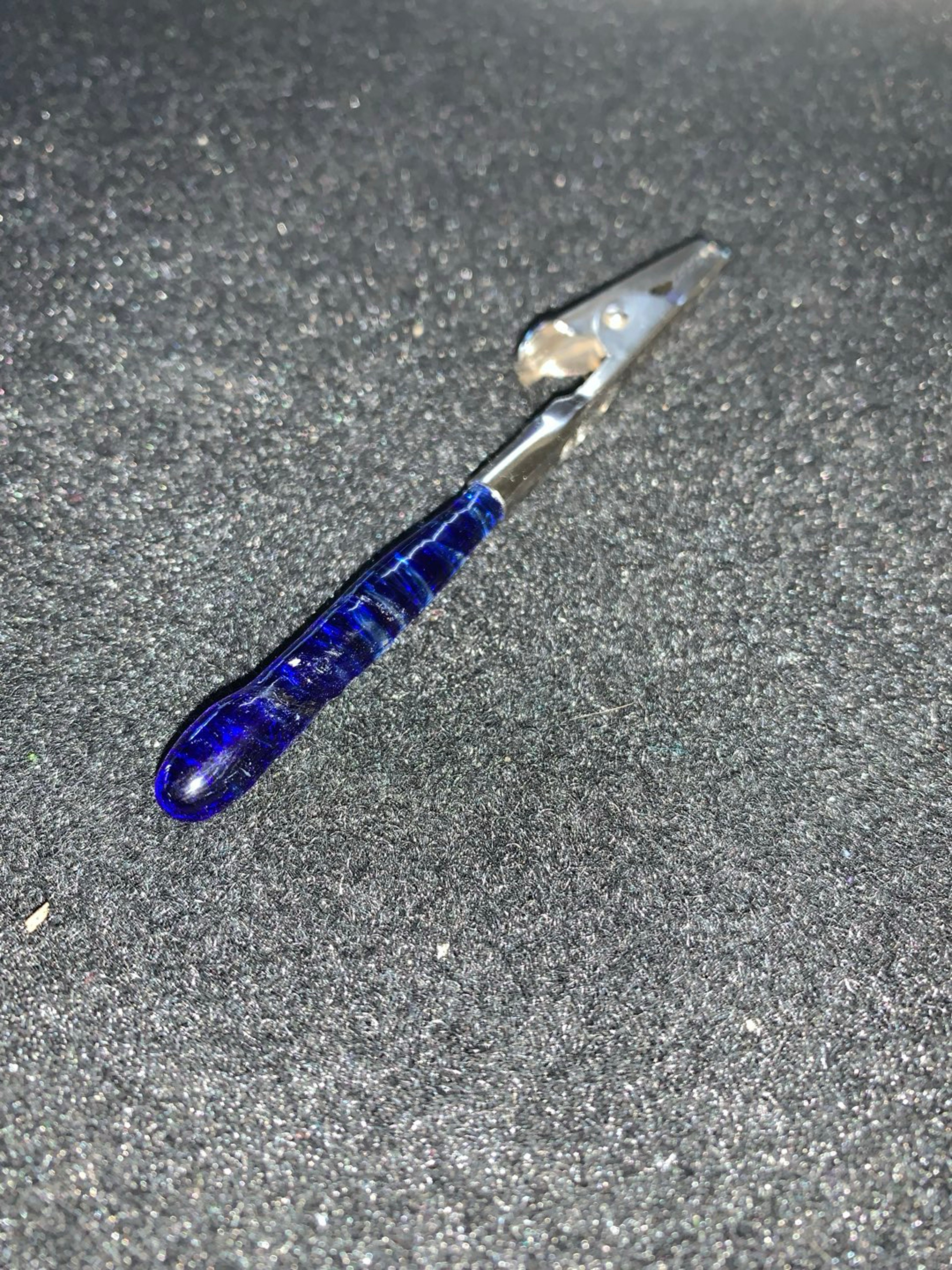 UV and Blue Roach Clip ( Alligator clip) image 0