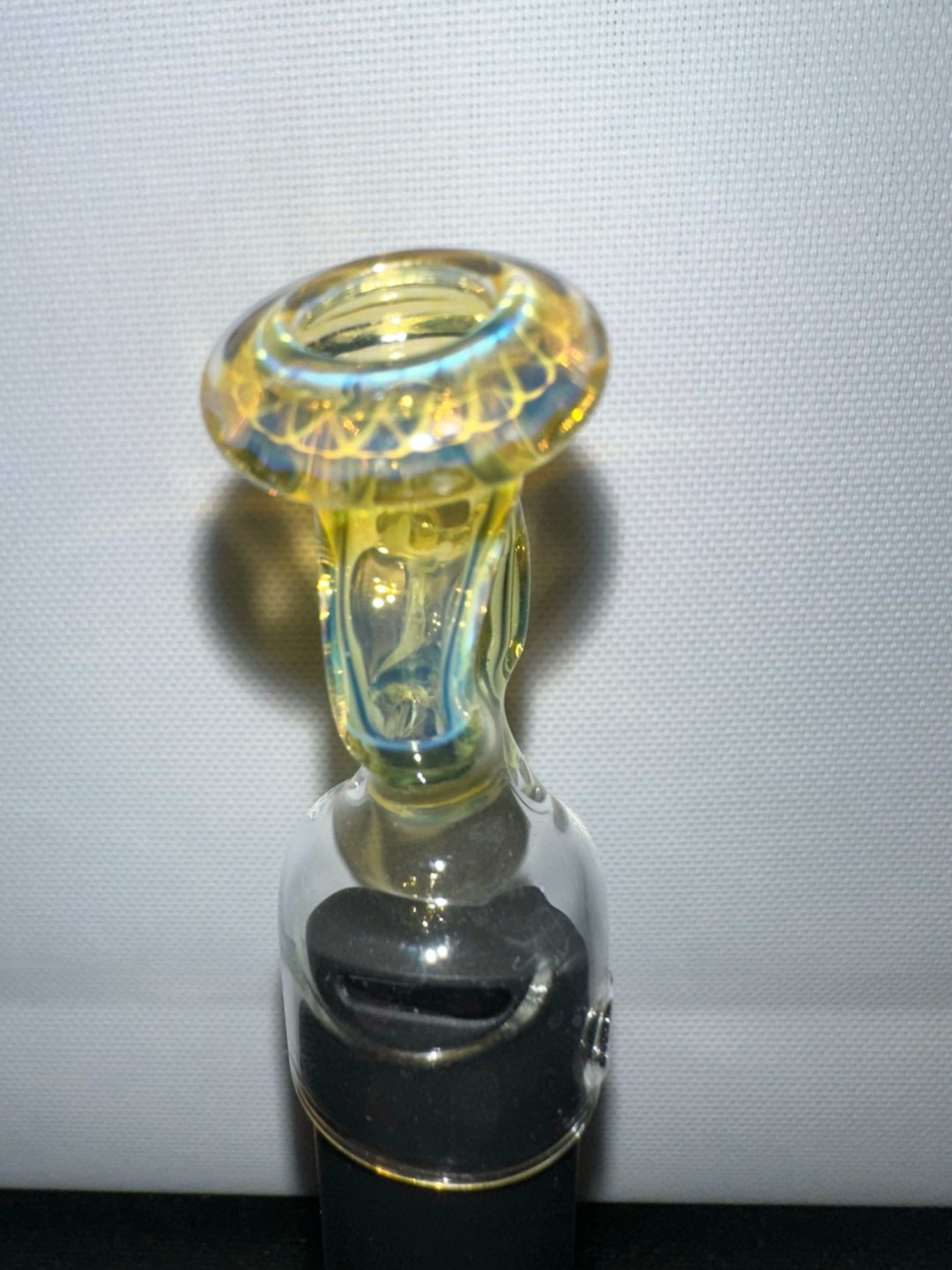 Preview pic of Silver Fume/Milky Yoshi (CFL)