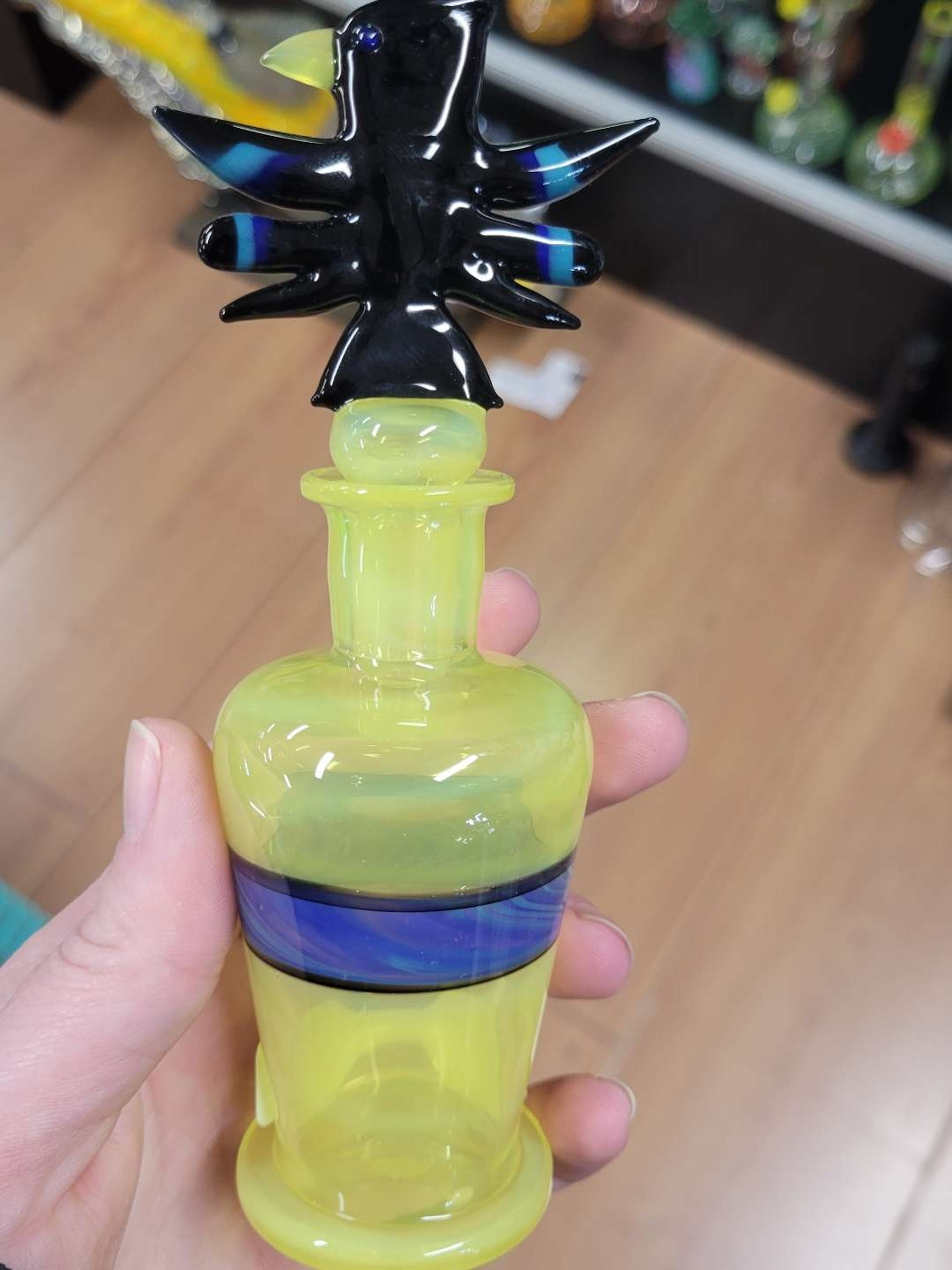 Preview pic of C.Martin black bird ISO jar