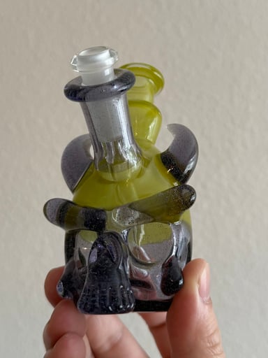 Preview pic of Tuskum (Hasu Glassworks) Skull - CFL