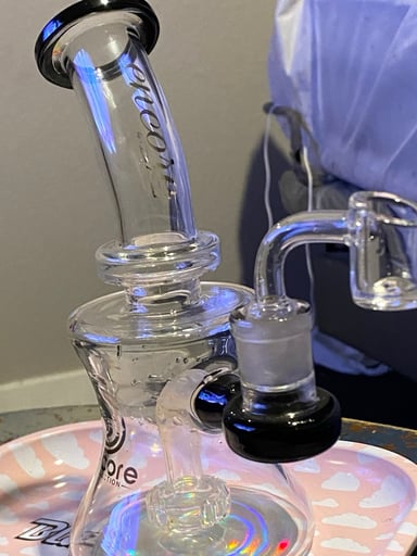 Preview pic of 7.5 “ ENCORE RIG SHOWERHEAD PERC WITH BLACK ACCENTS