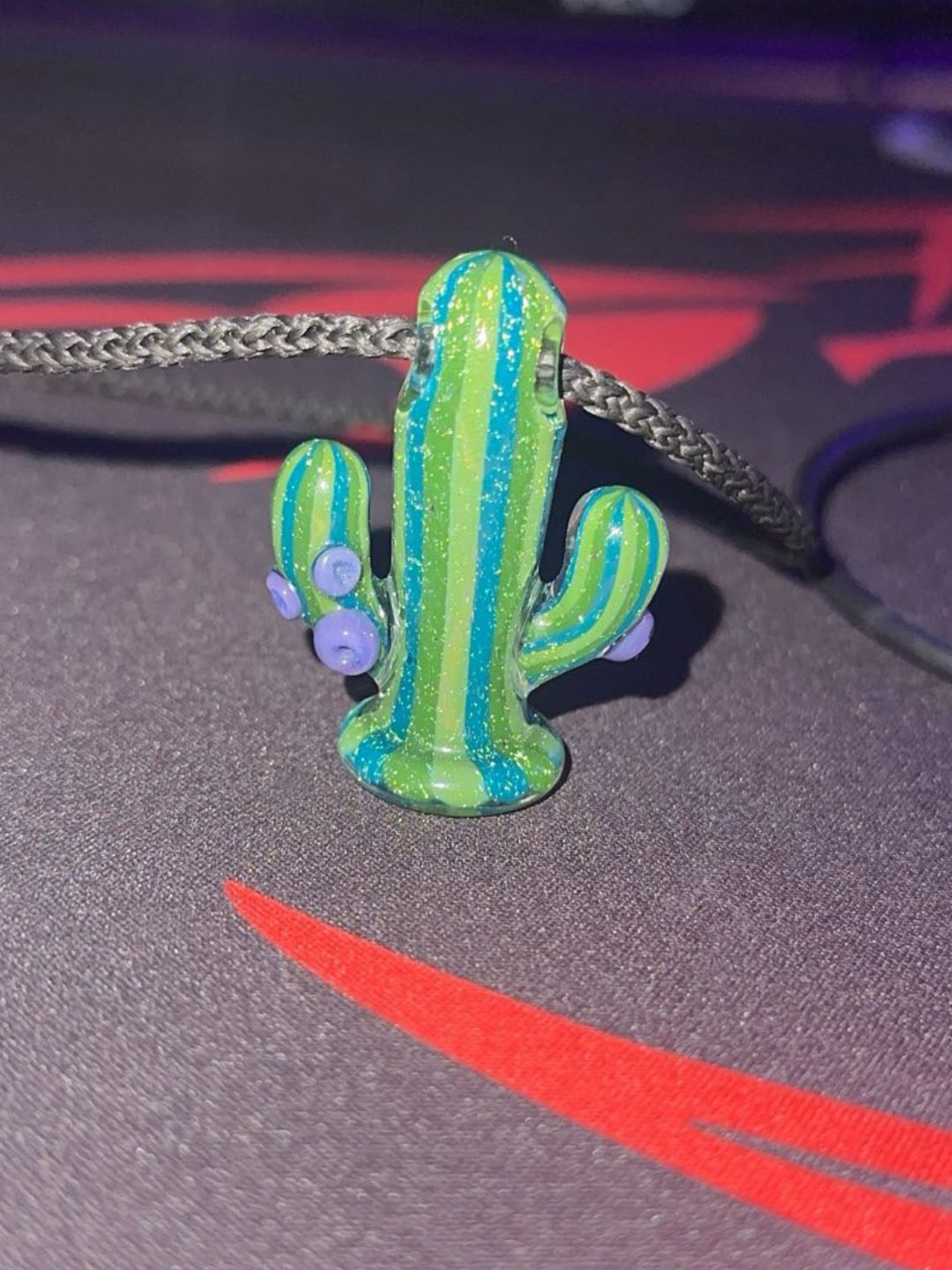 Preview pic of Darby Pendy