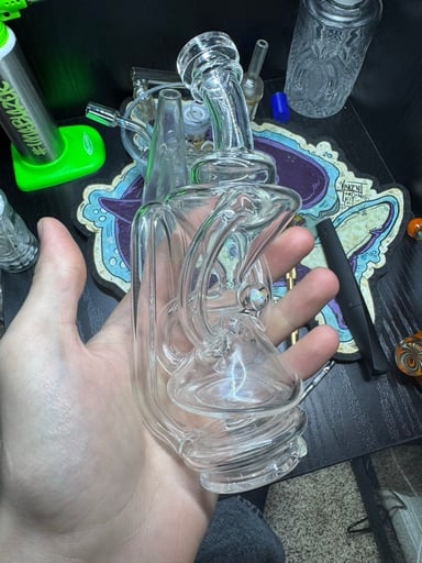 Preview pic of Iridescent glass puffco top