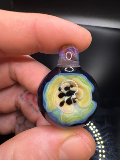 Preview pic of Flower Pendy