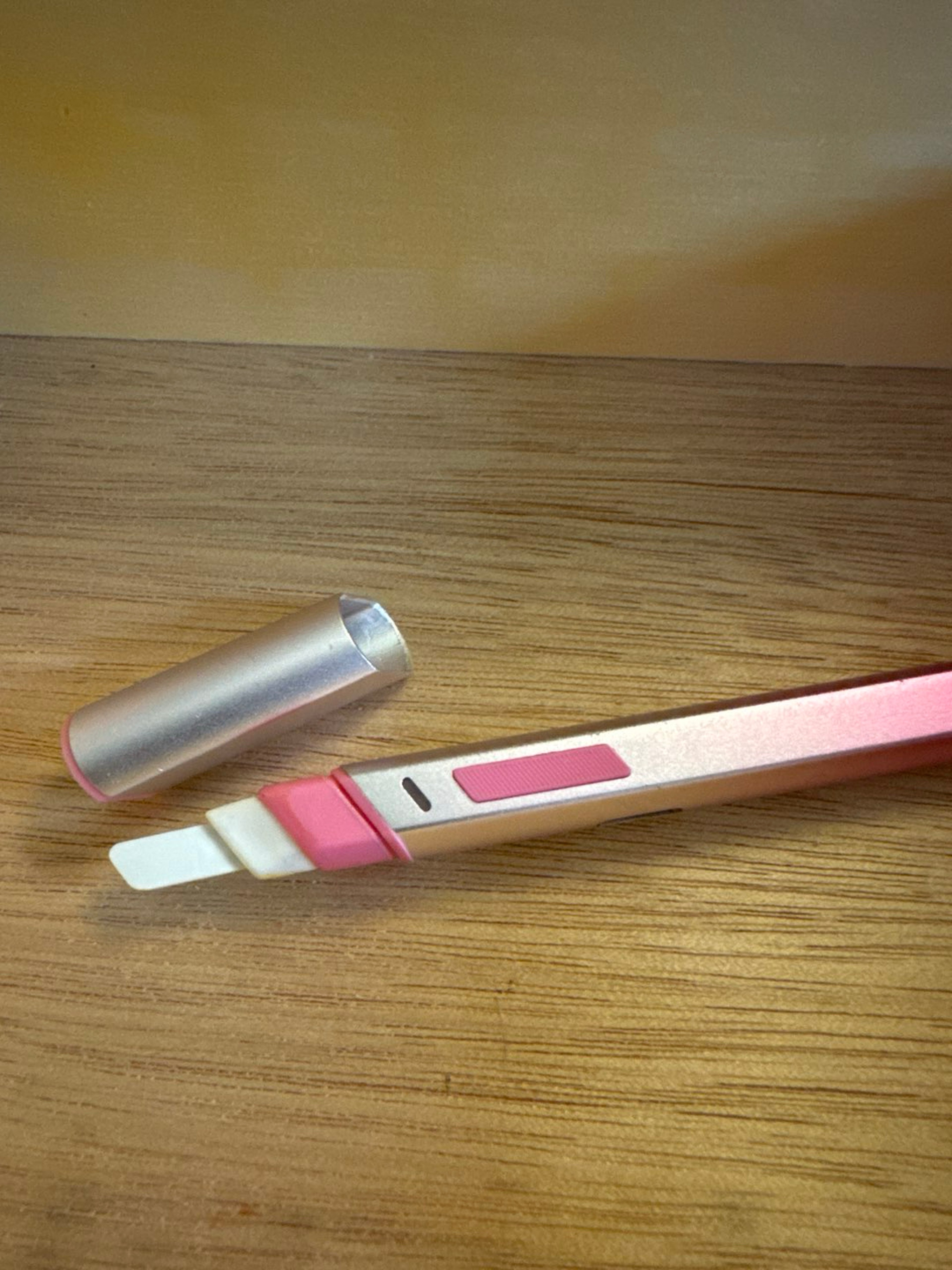 Preview pic of Pink Puffco Hot Knife & Purple Bubbler