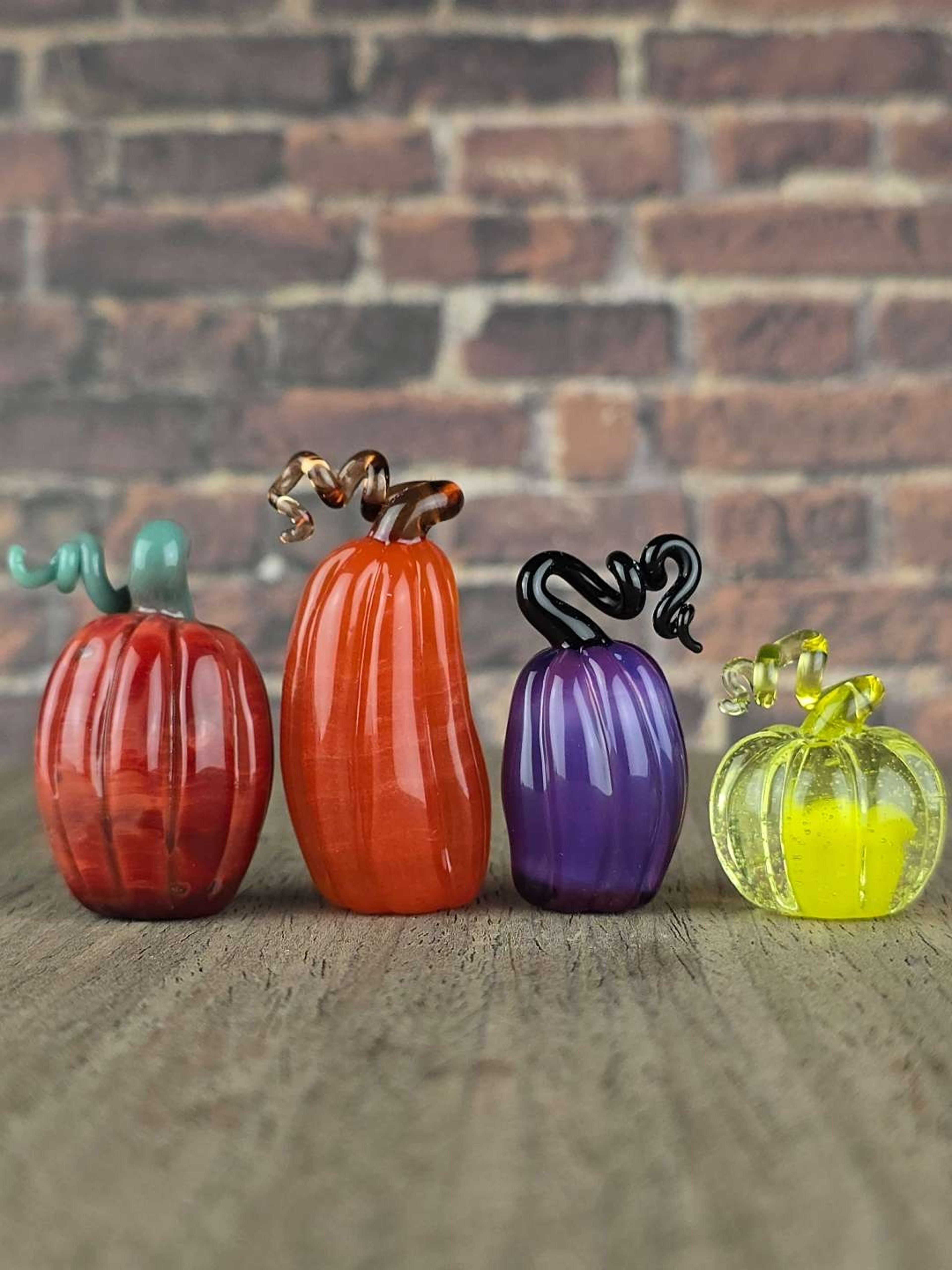 Preview pic of 4 Spiller Woods mini pumpkin trinkets