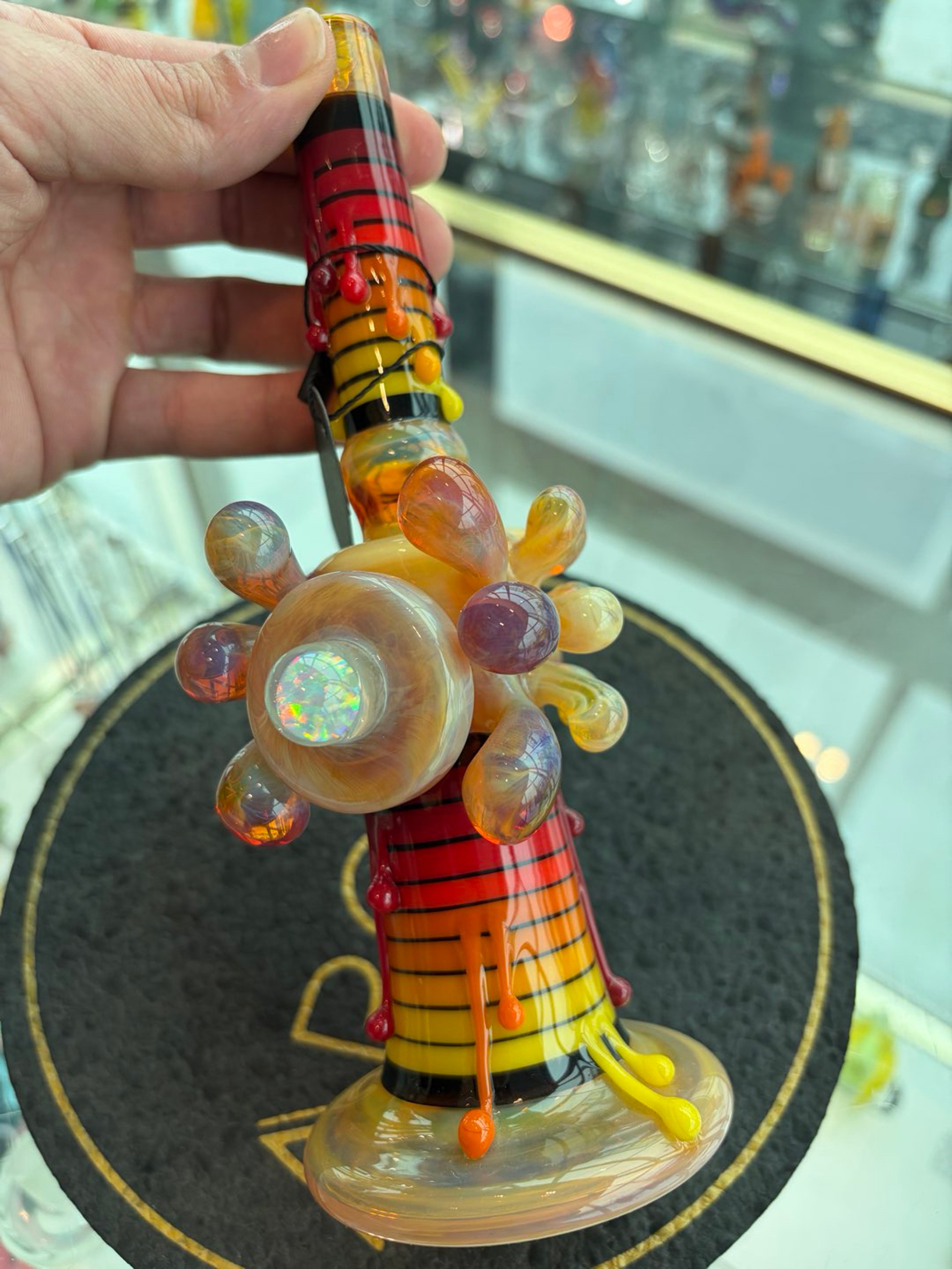 Preview pic of Skrillinger Glass - Hyper Exploding Candle