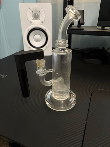 Preview pic of Puffco Pivot w/ Glass Adapter & Rig