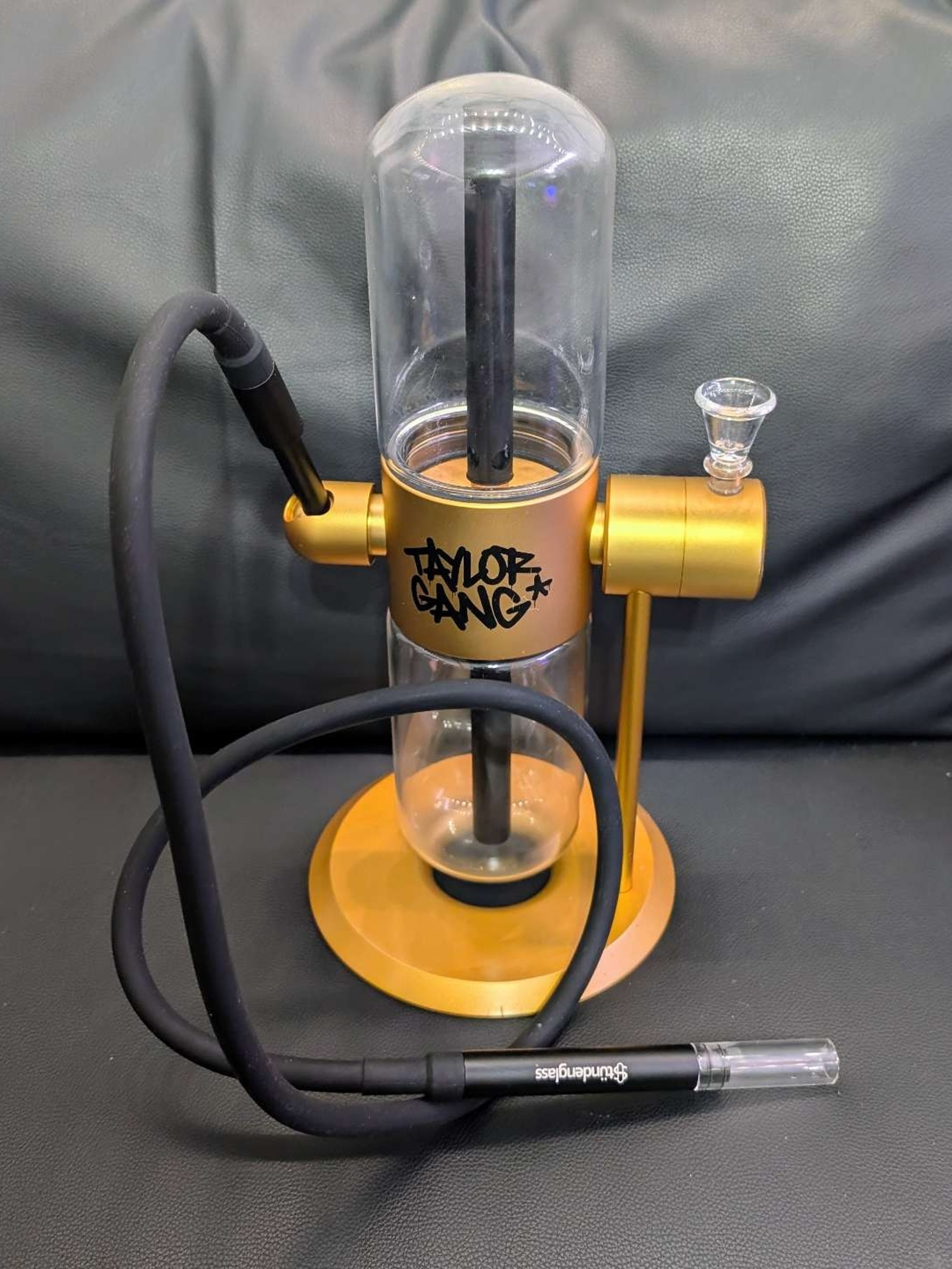 Preview pic of Stundenglass X Taylor Gang gravity hookah