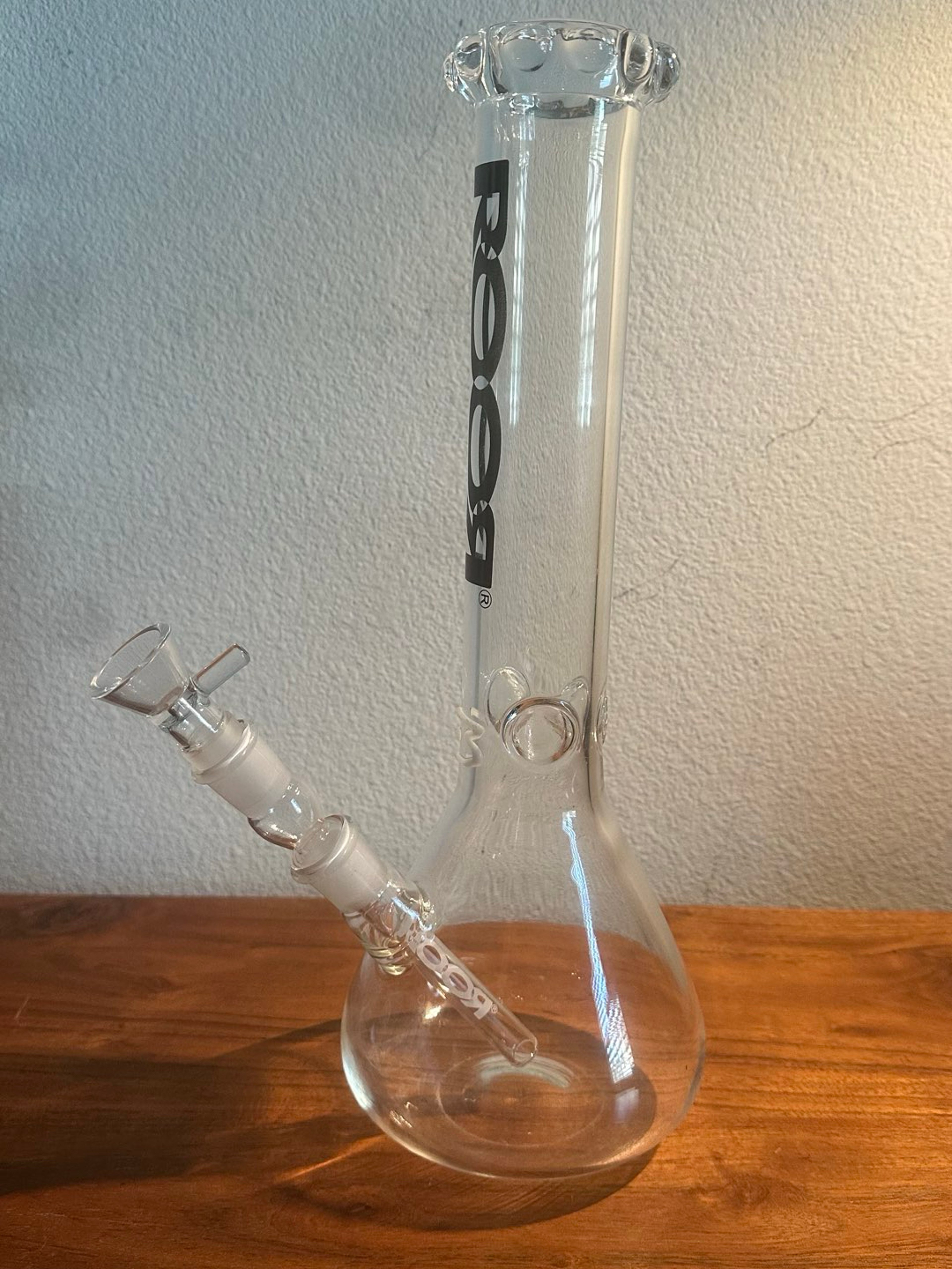 Preview pic of ROOR Beaker Bong