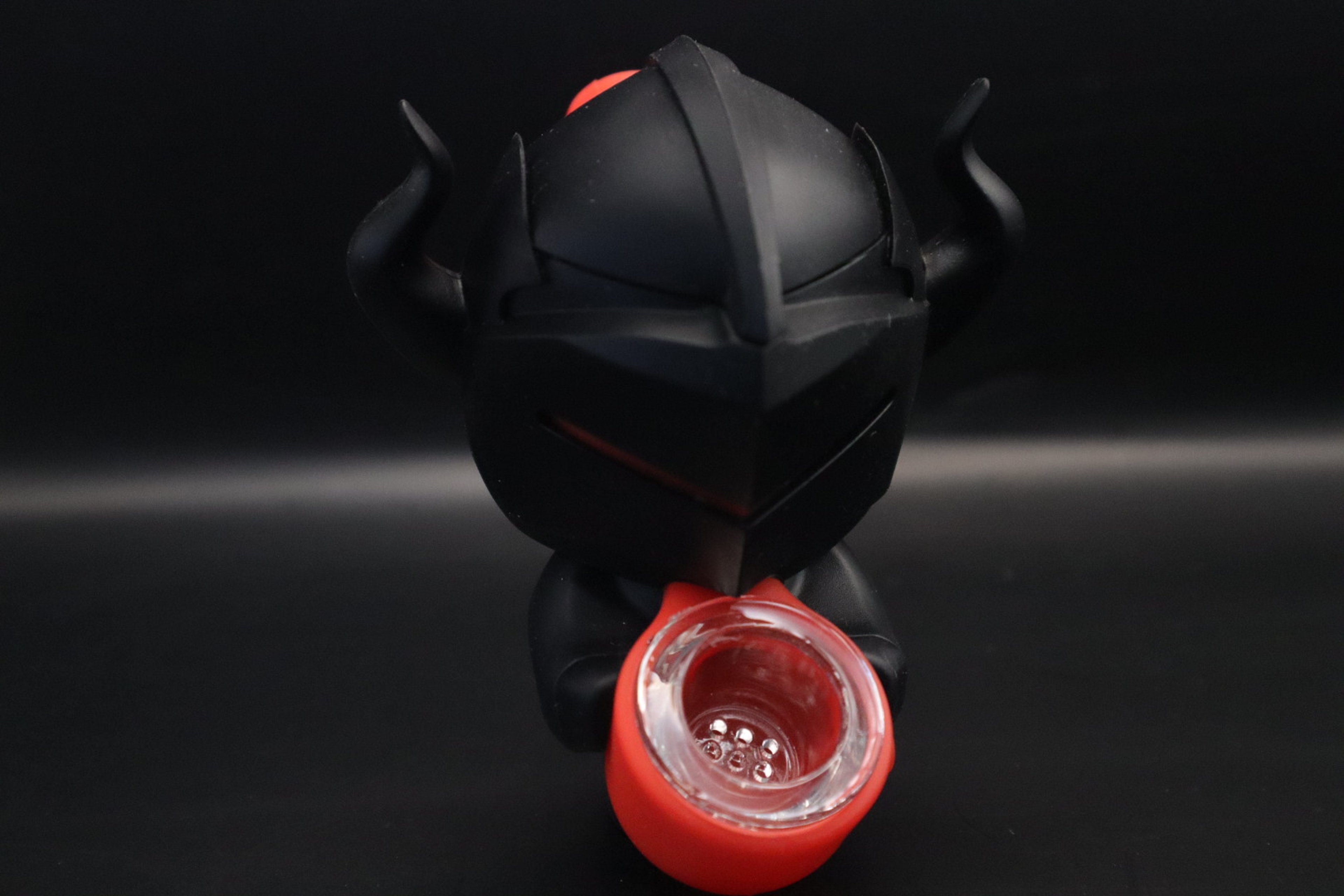 Preview pic of Black Knight Silipipe