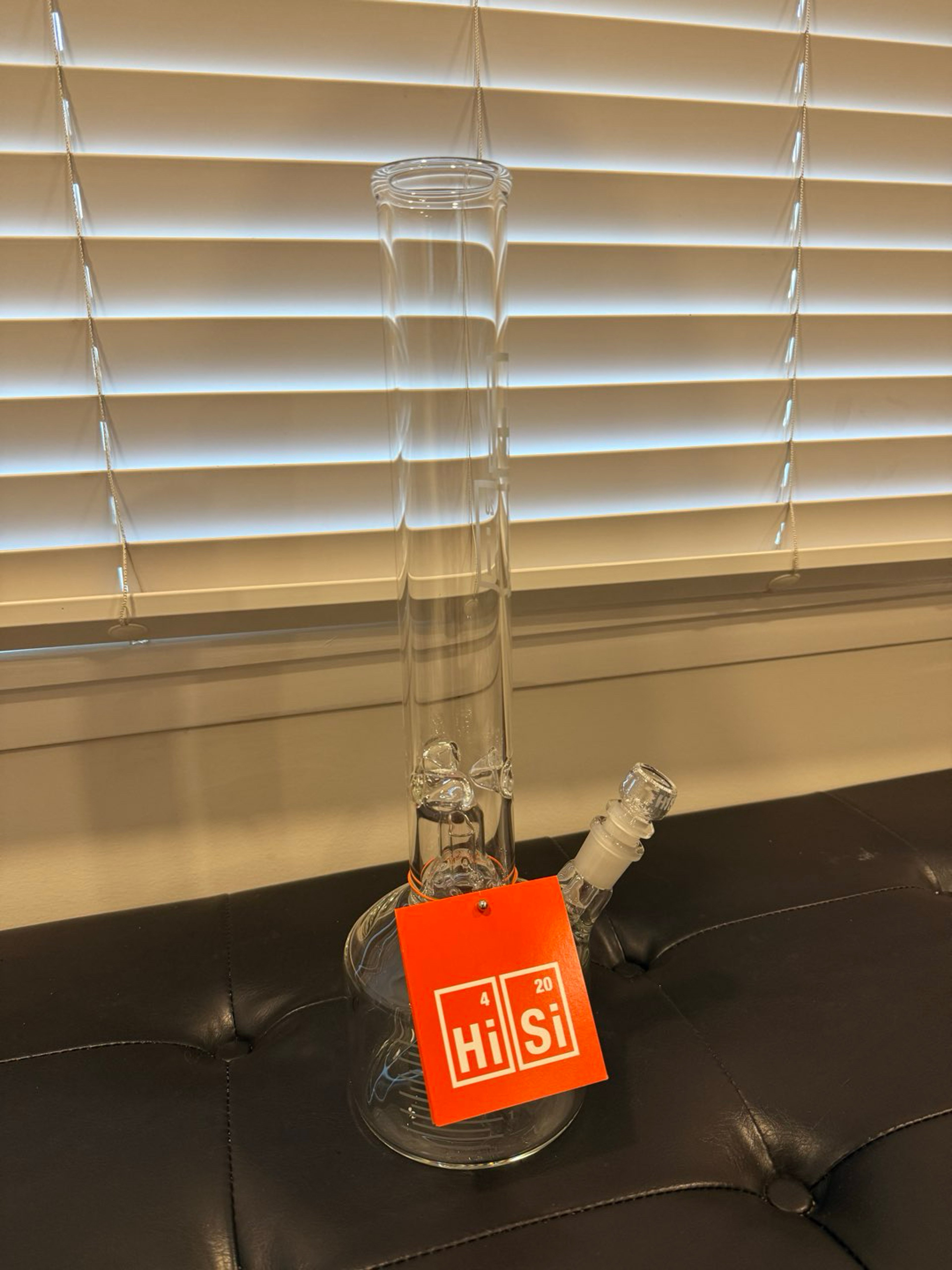 HiSi 16” Beaker Bell Perc v2.0 image 0