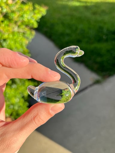 Preview pic of Swan sculpture