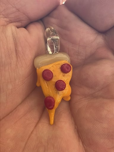 Preview pic of Pizza pendnet