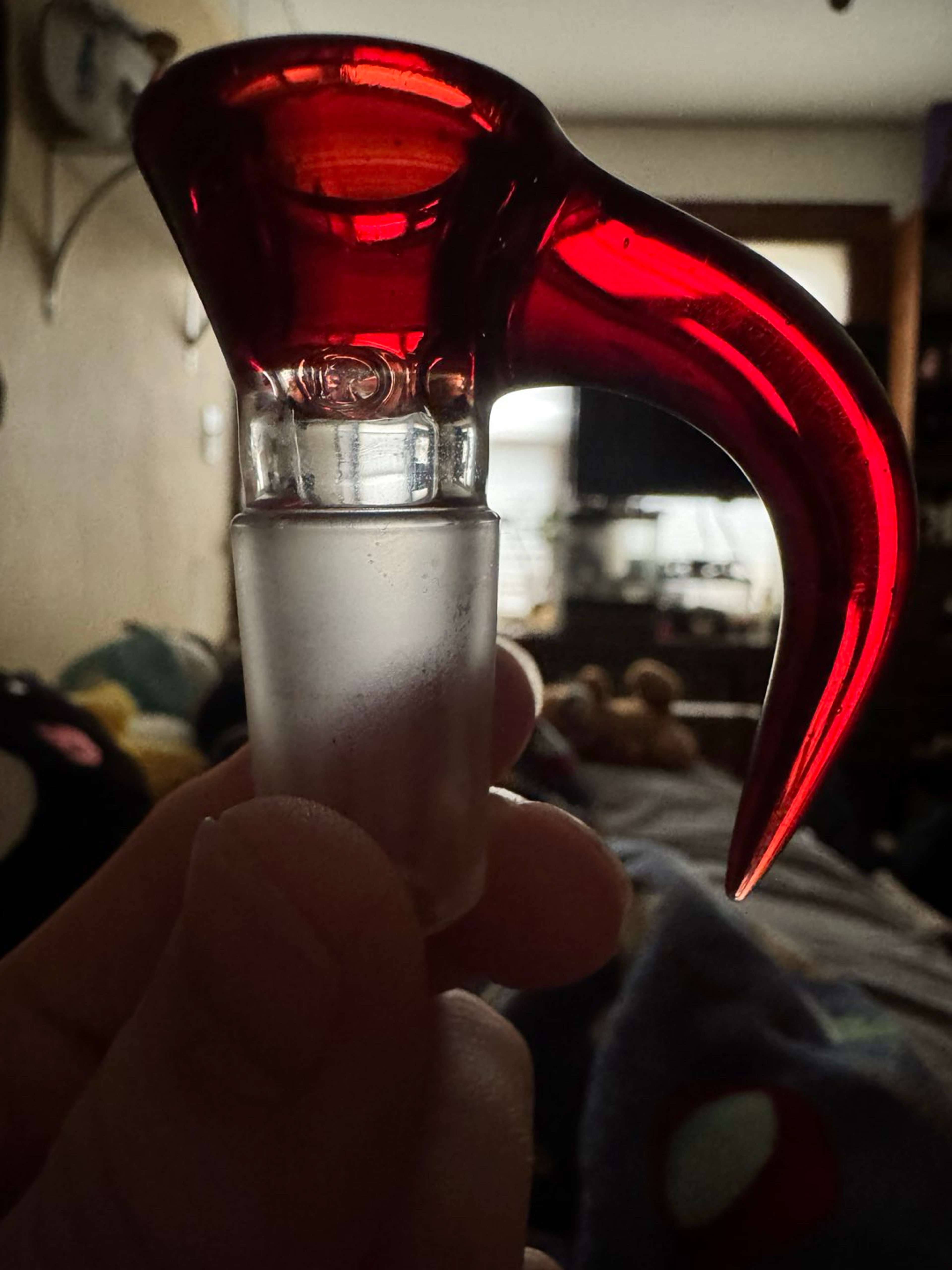 Preview pic of light red elvis fa great horn shape