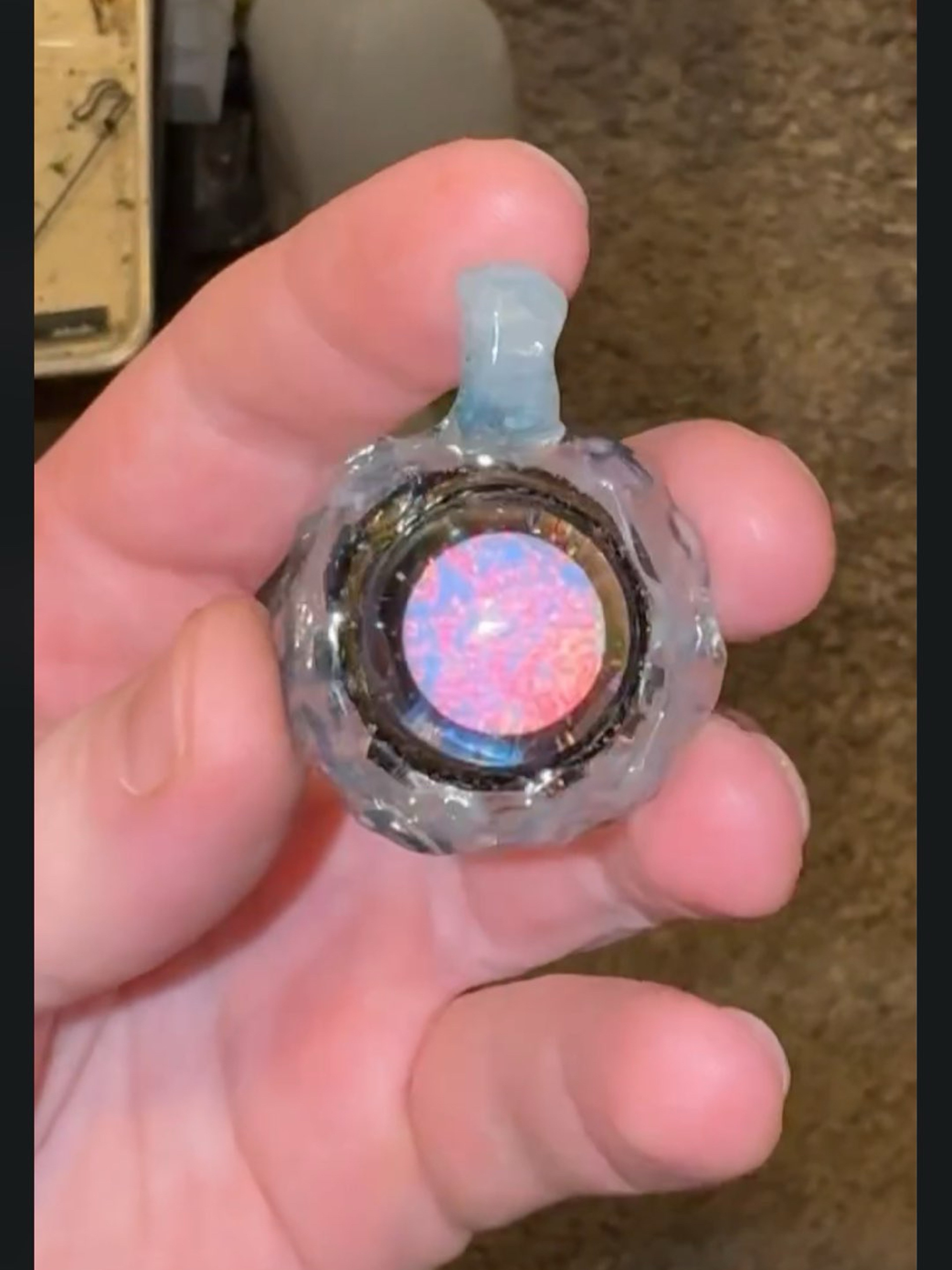 Preview pic of Soup glass pendant