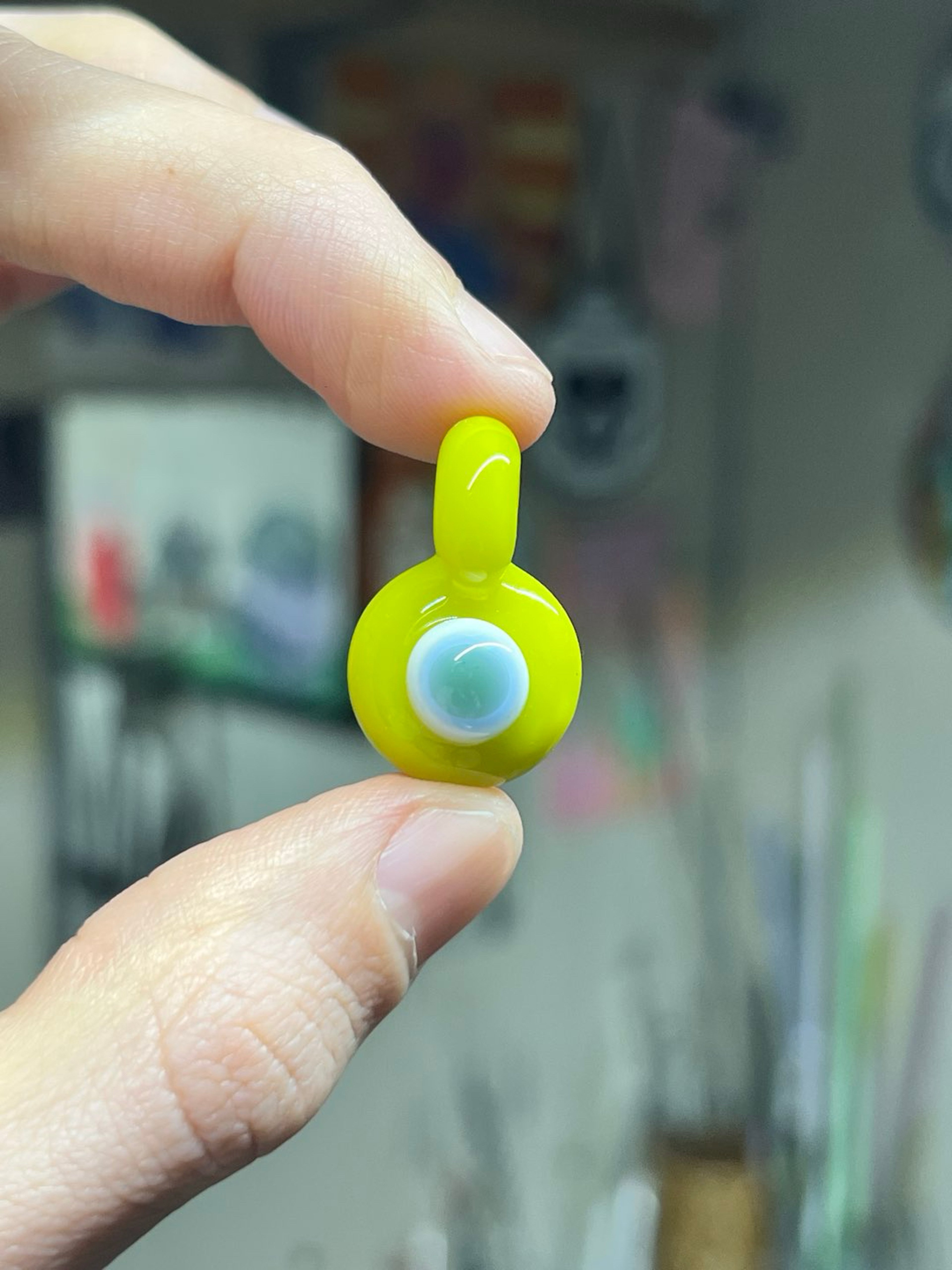 Eyeball pendant image 0