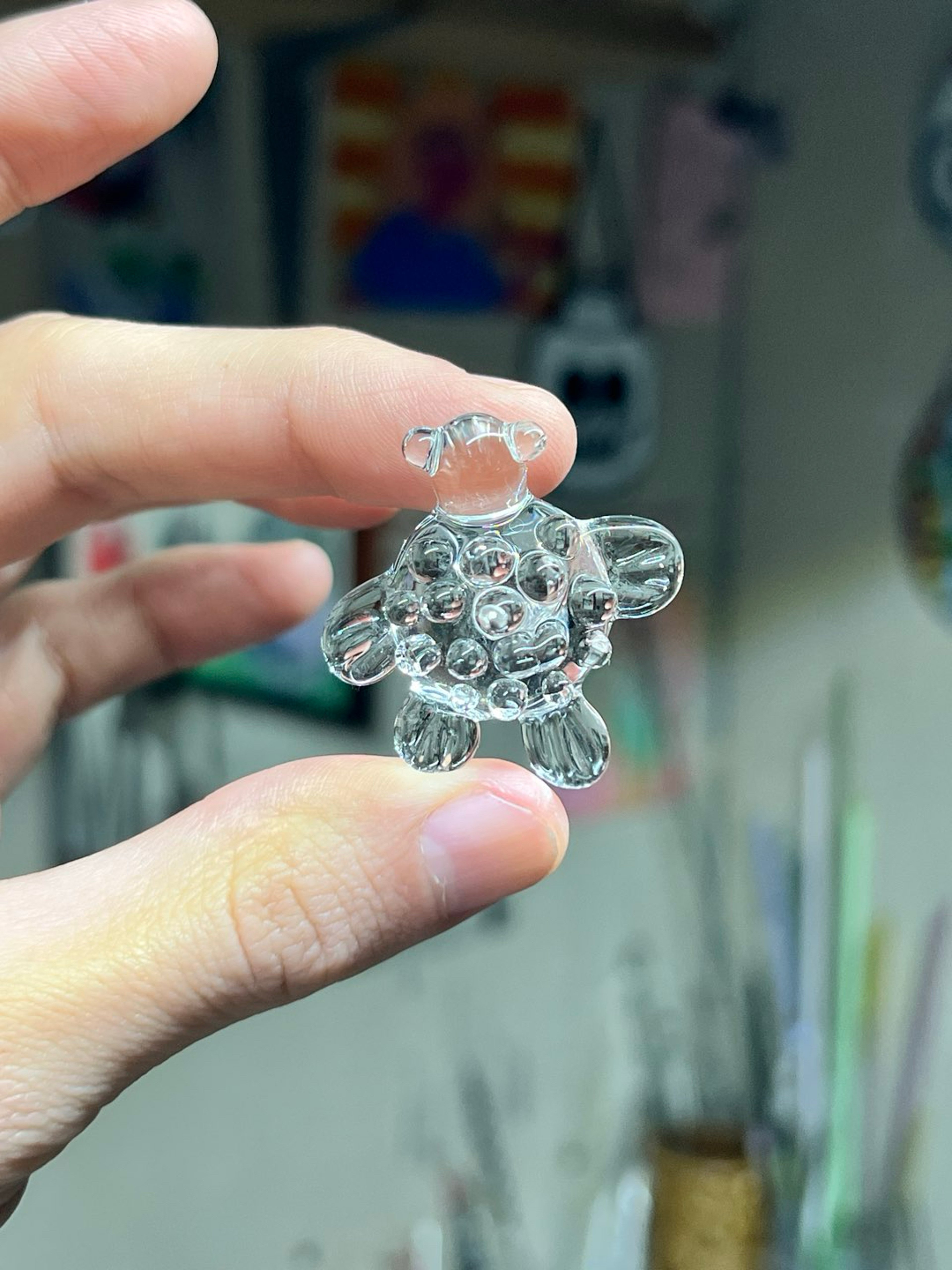 Clear turtle pendant image 0